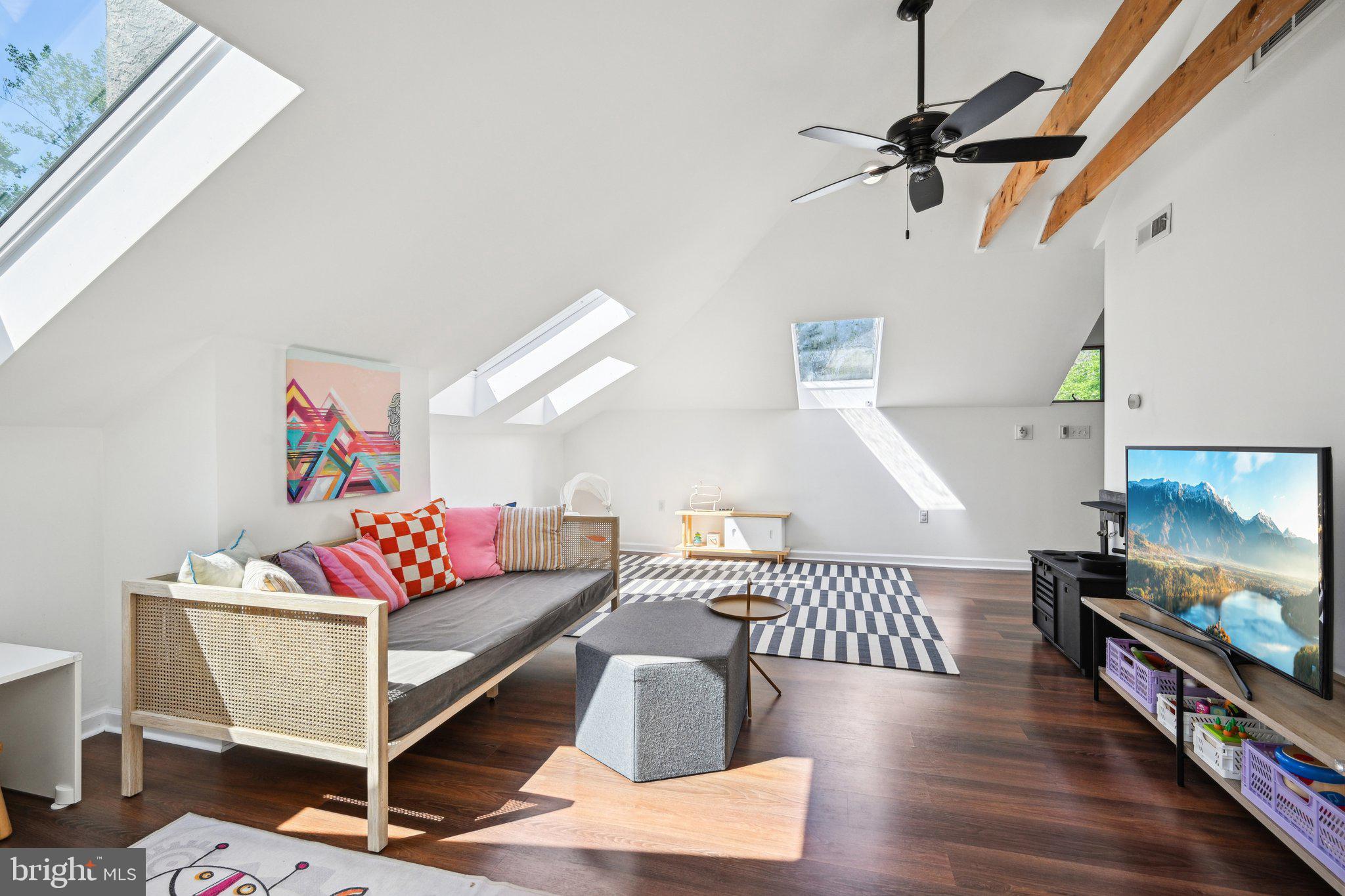 CHADDS PEAK - Residential