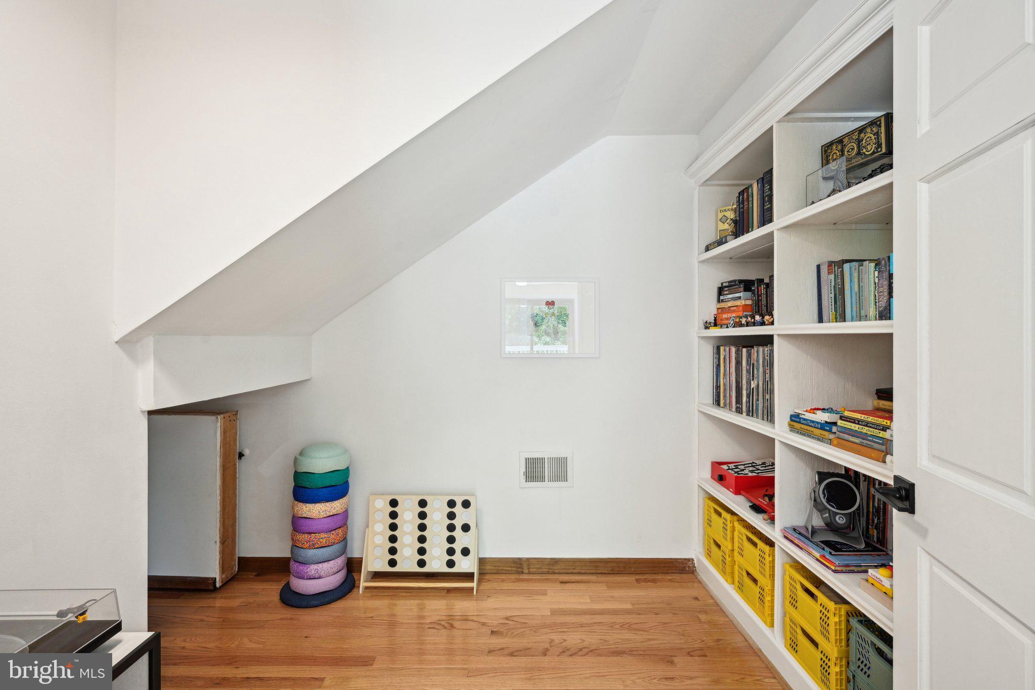 CHADDS PEAK - Residential