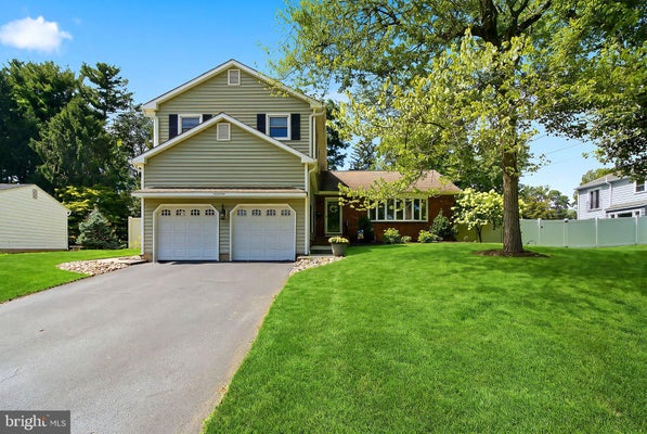 17 CLEMENTON WAY, LAWRENCE TOWNSHIP, NJ 08648 - Image 1122e4fe75b9cd1b048086a4b936ca39/3683745363