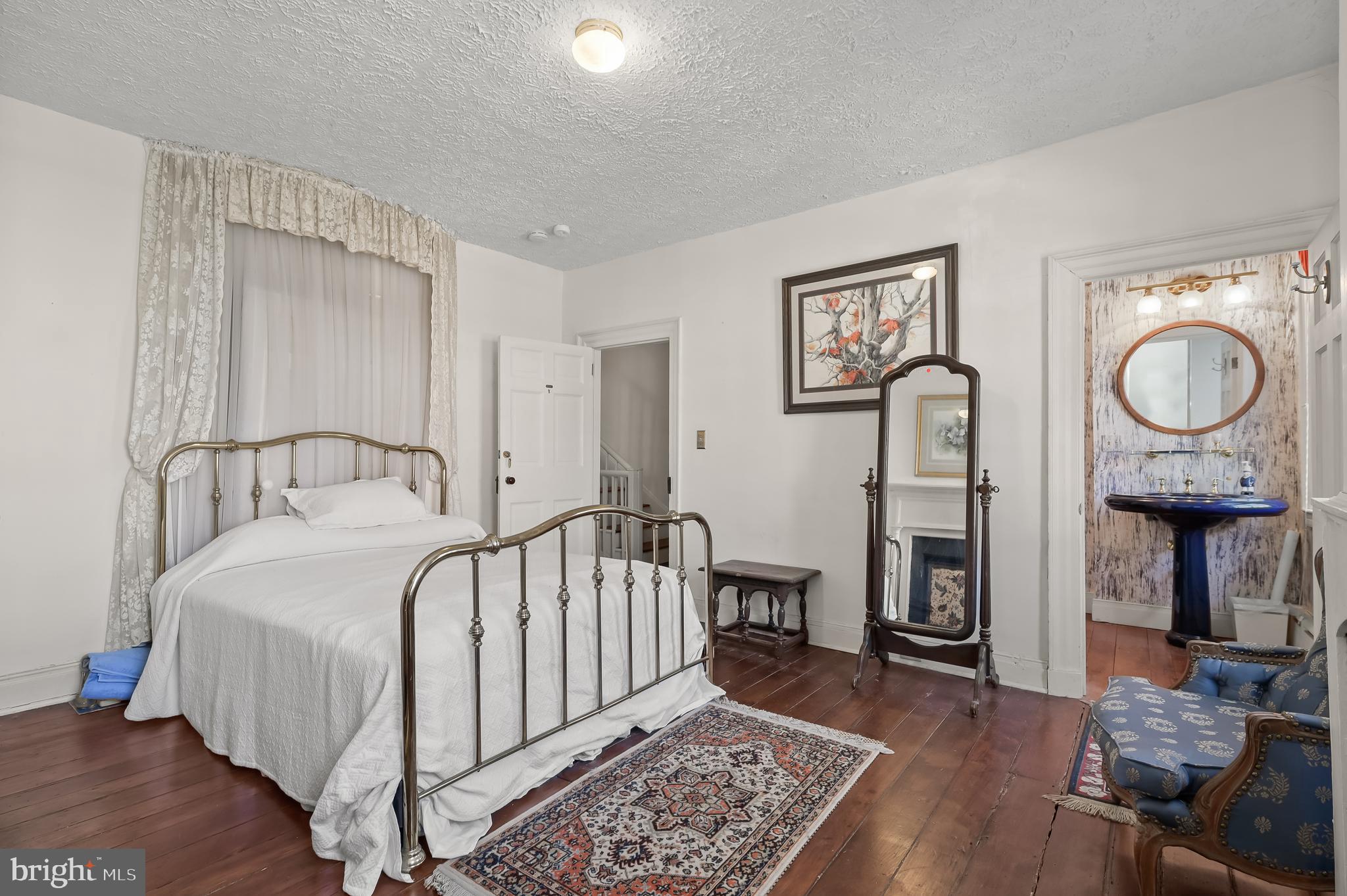 HISTORIC DISTRICT - Residential