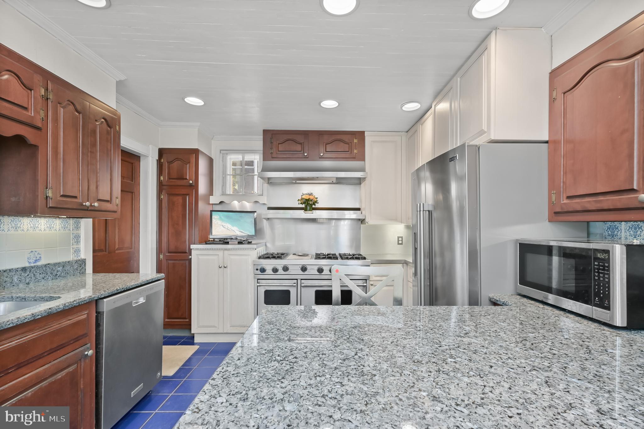 HISTORIC DISTRICT - Residential