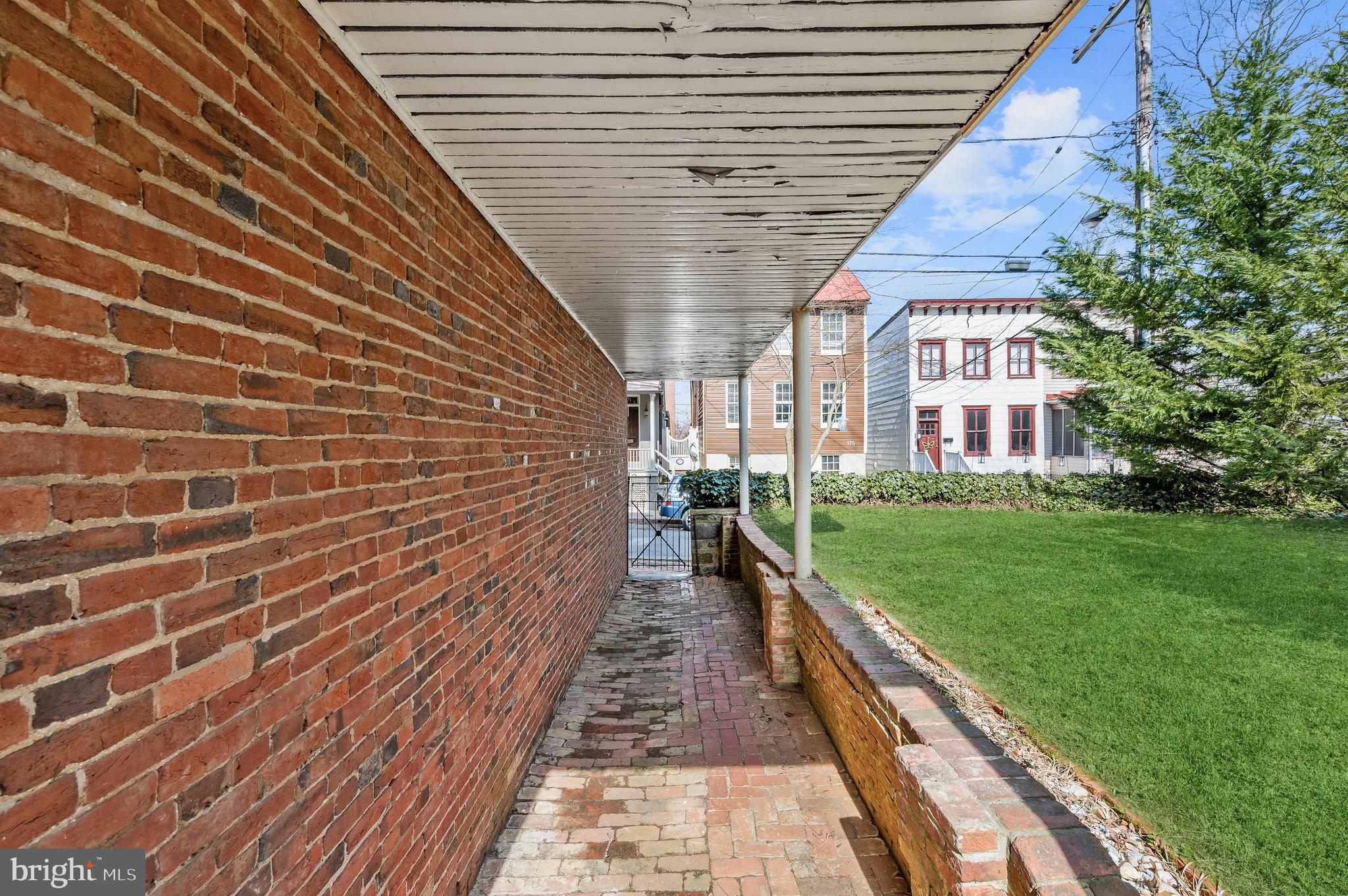 HISTORIC DISTRICT - Residential