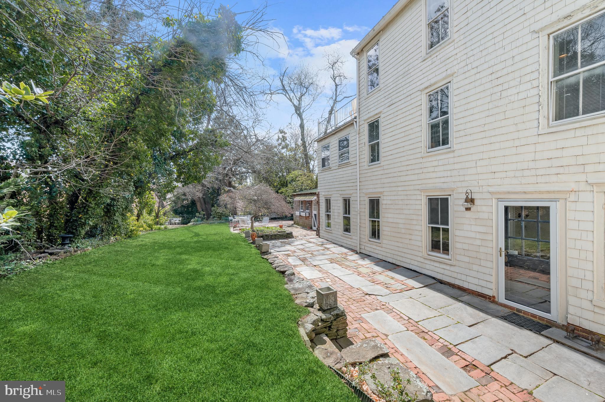 HISTORIC DISTRICT - Residential