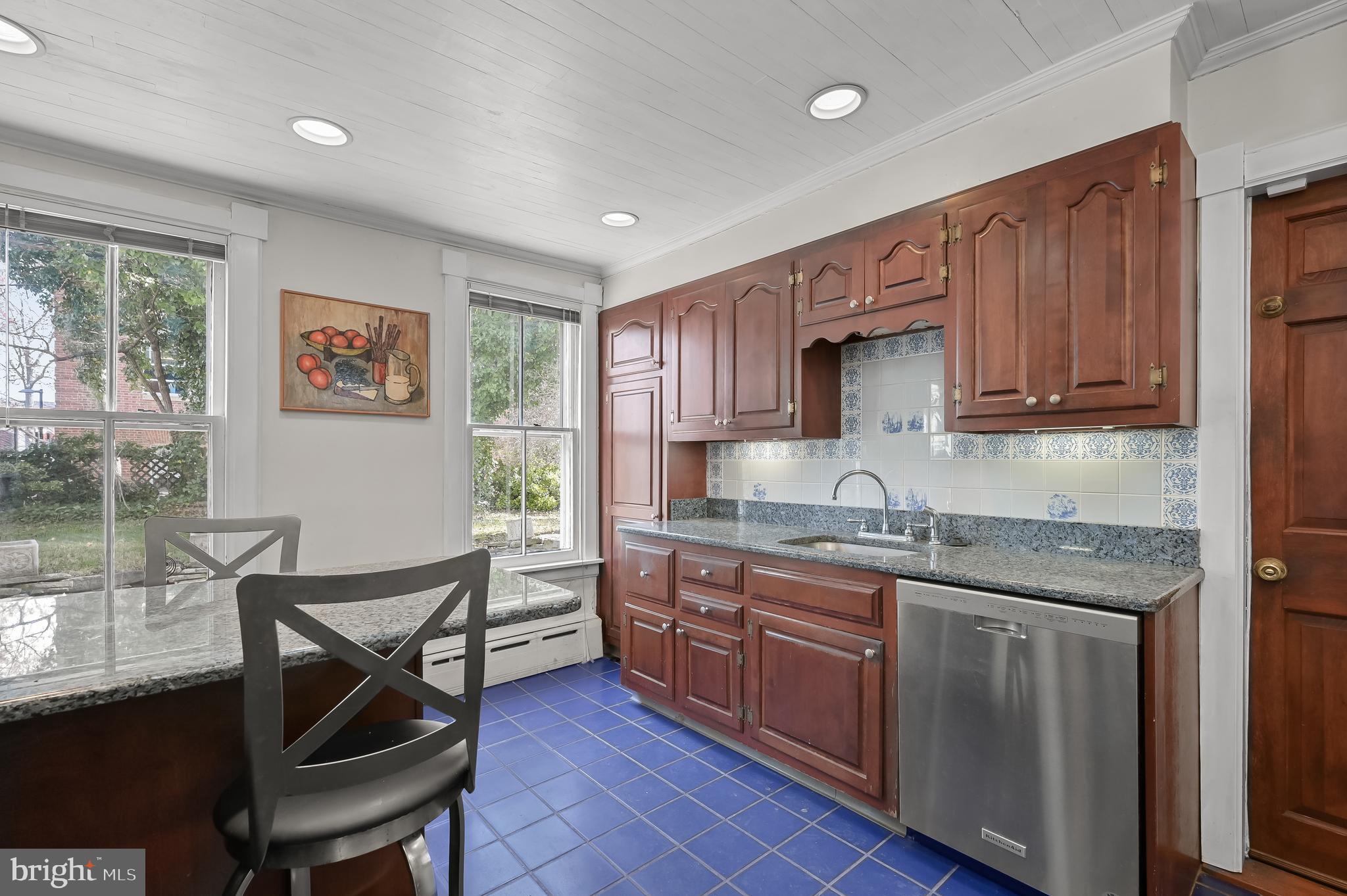 HISTORIC DISTRICT - Residential