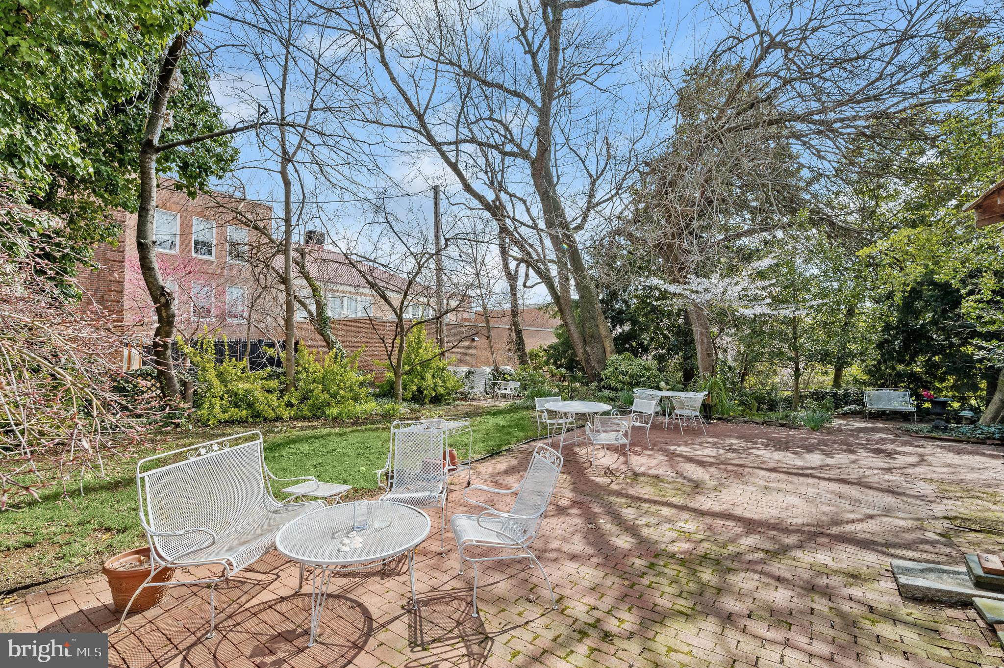 HISTORIC DISTRICT - Residential