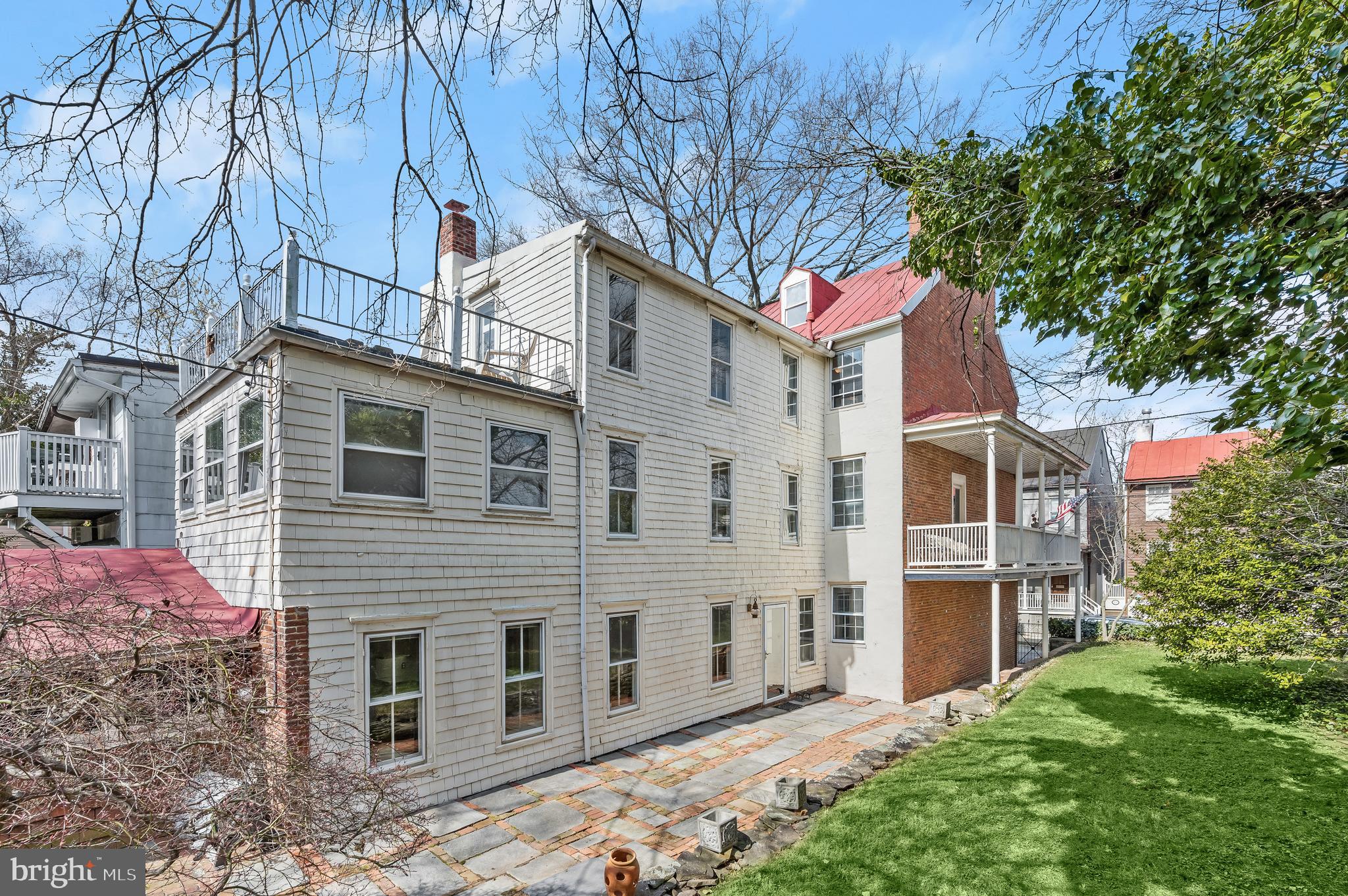 HISTORIC DISTRICT - Residential