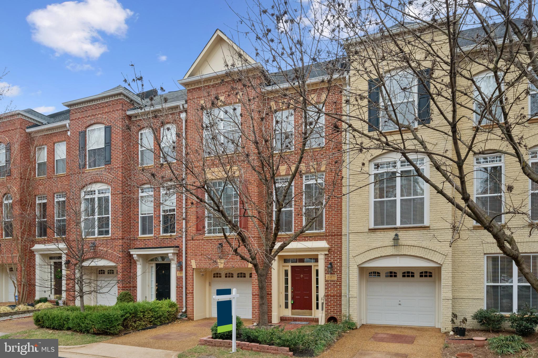 CAMERON STATION - Residential