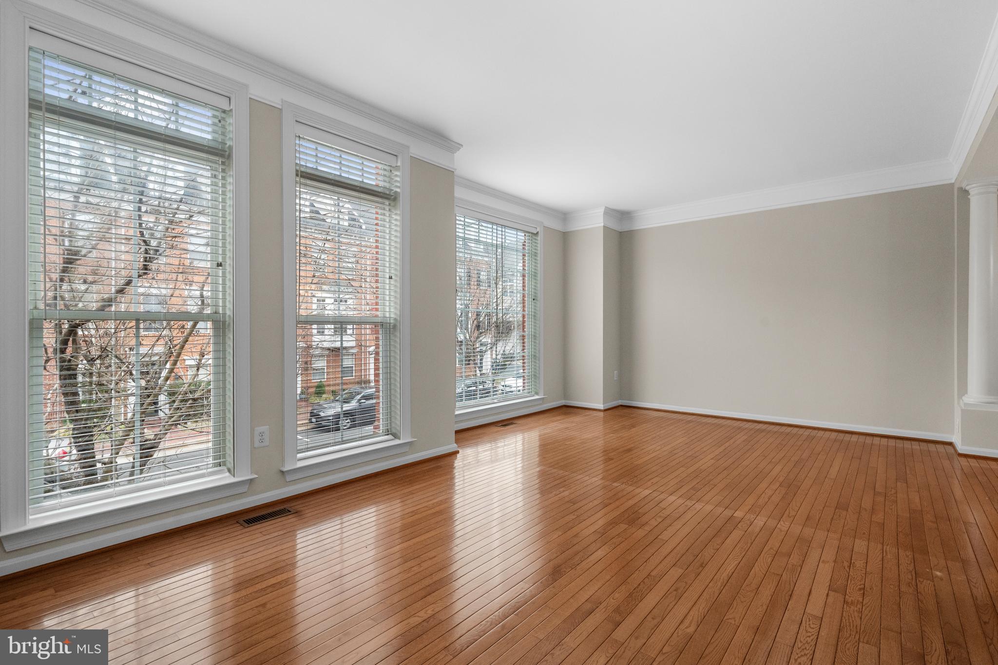 CAMERON STATION - Residential