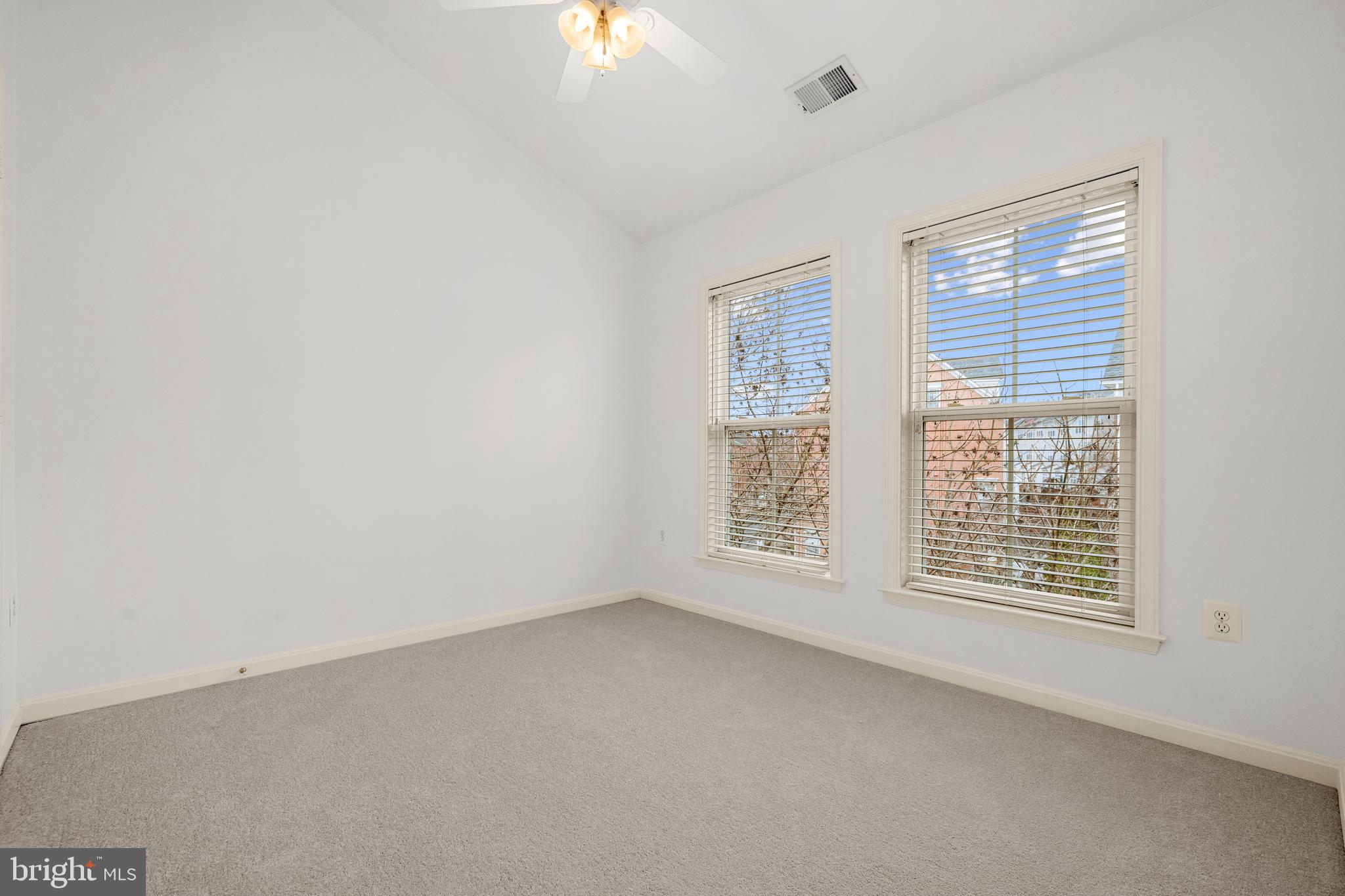 CAMERON STATION - Residential