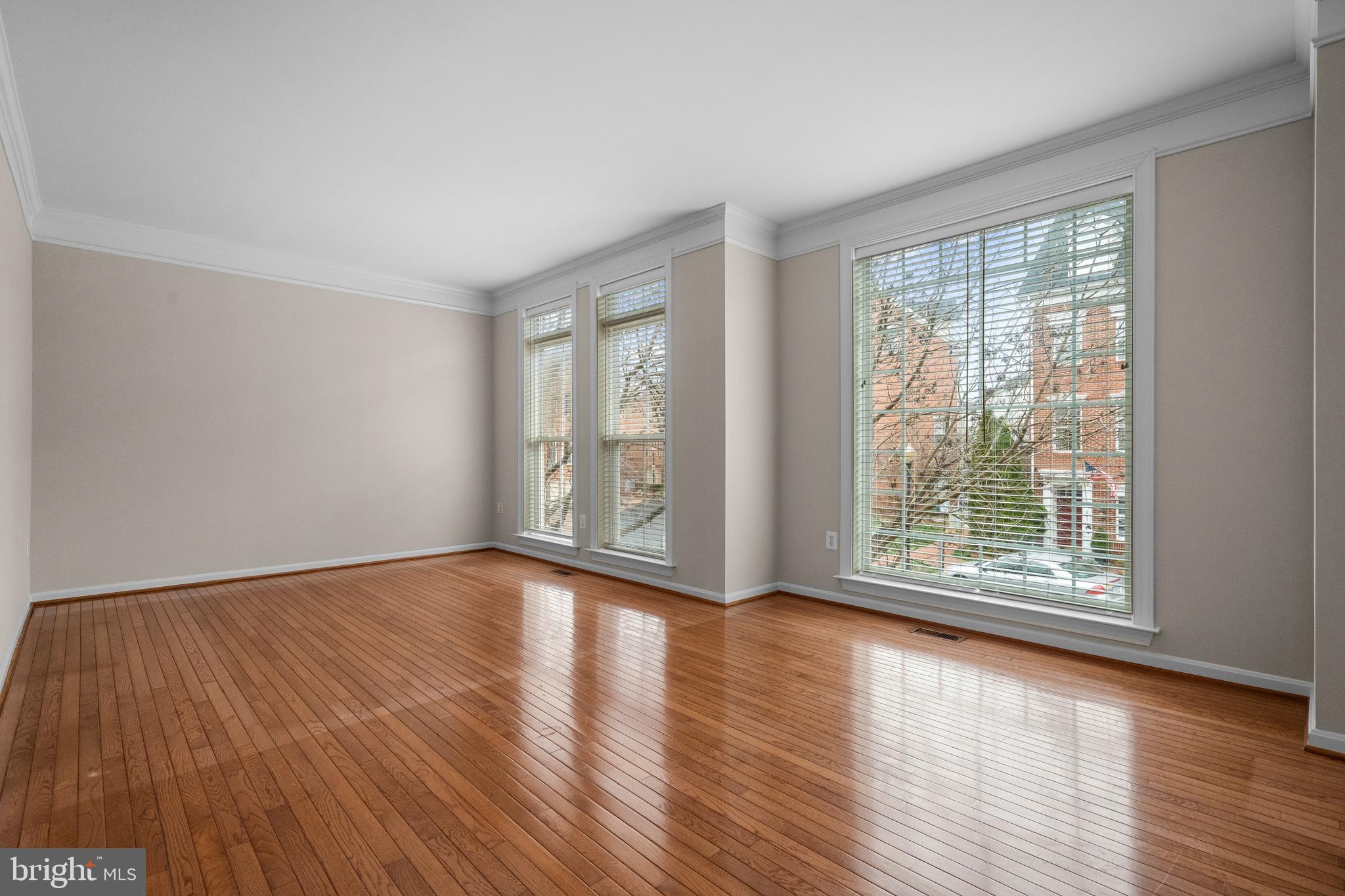 CAMERON STATION - Residential