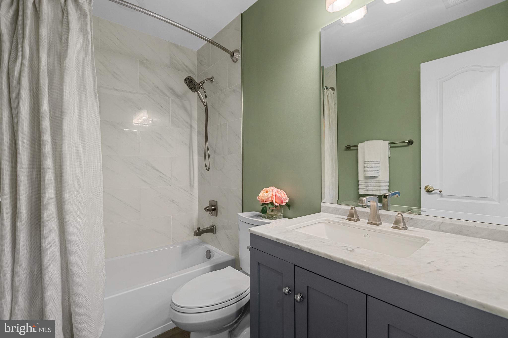 CAMERON STATION - Residential