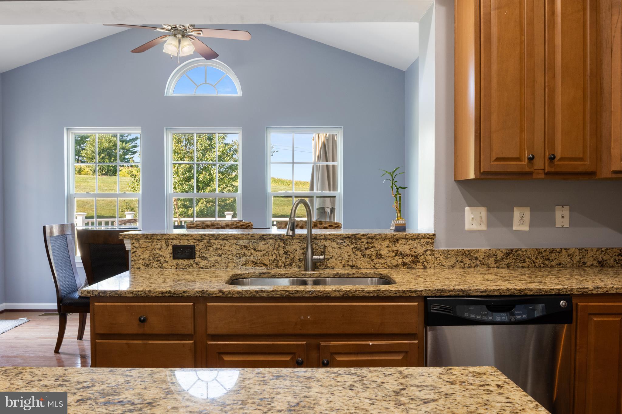 LOGANS RESERVE - Residential