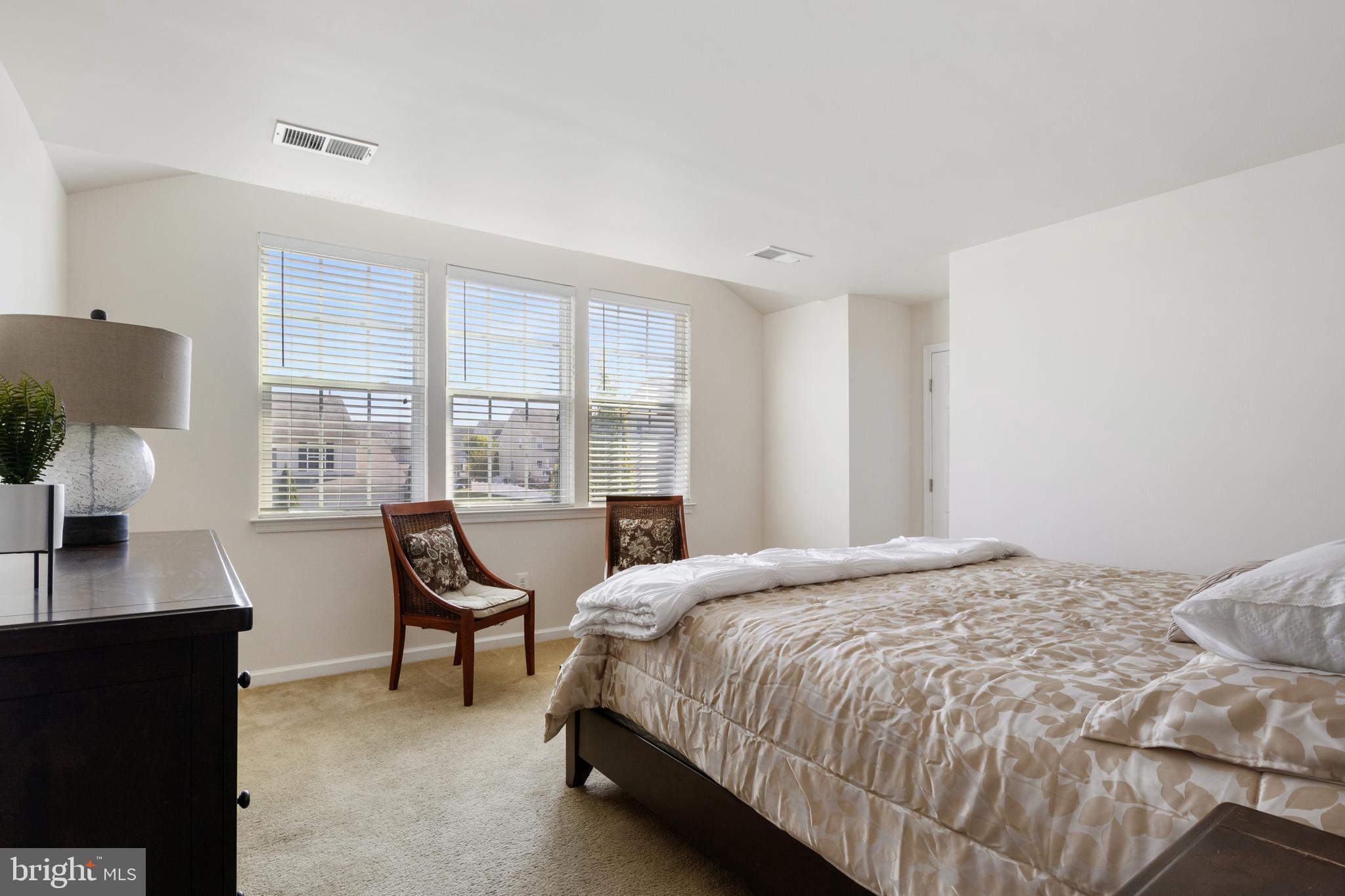 LOGANS RESERVE - Residential