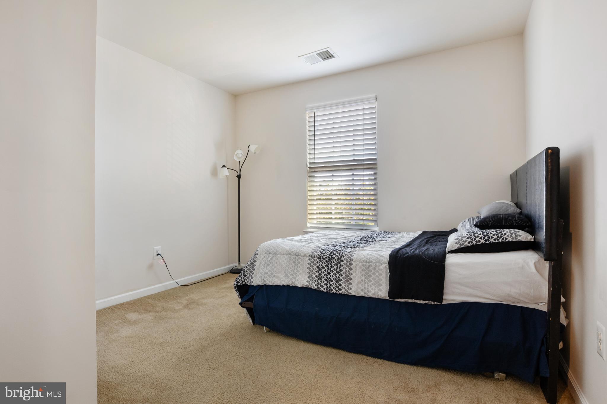 LOGANS RESERVE - Residential