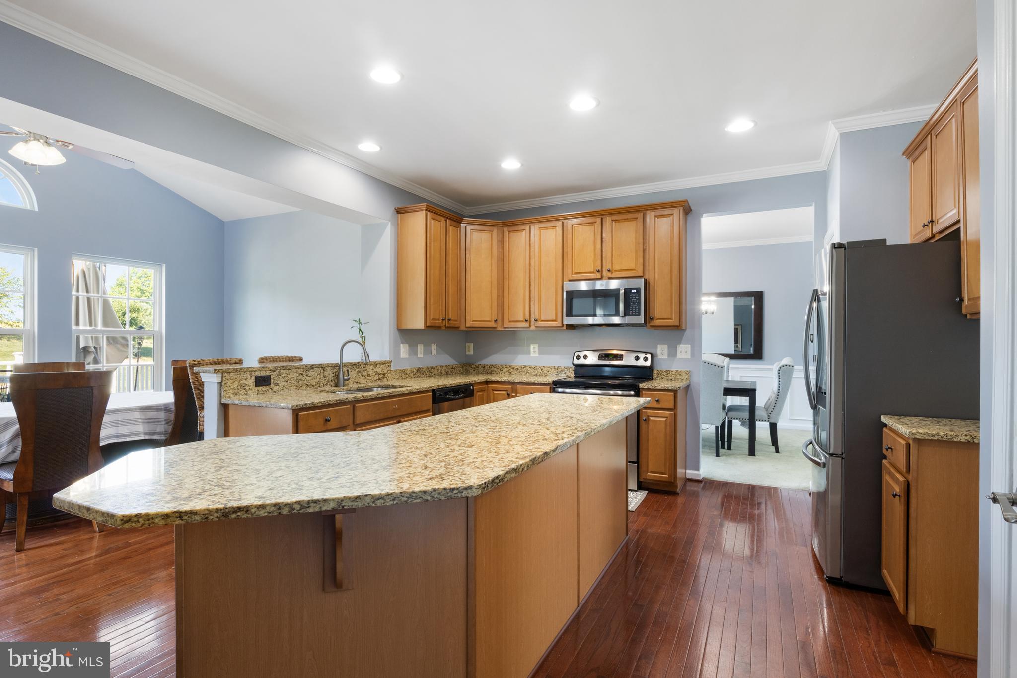 LOGANS RESERVE - Residential