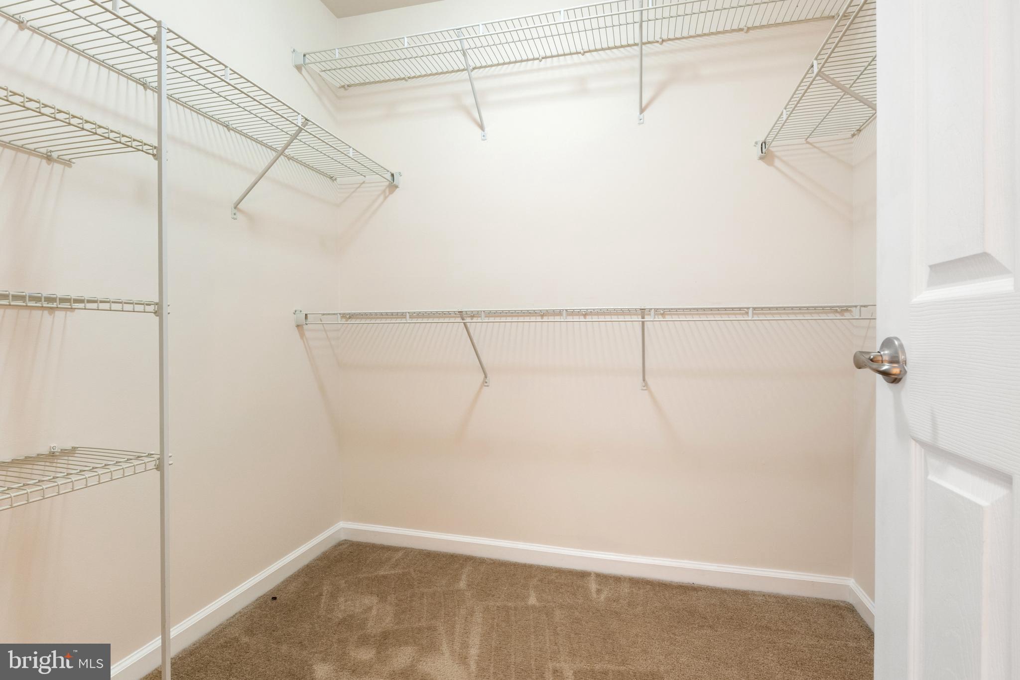 LOGANS RESERVE - Residential