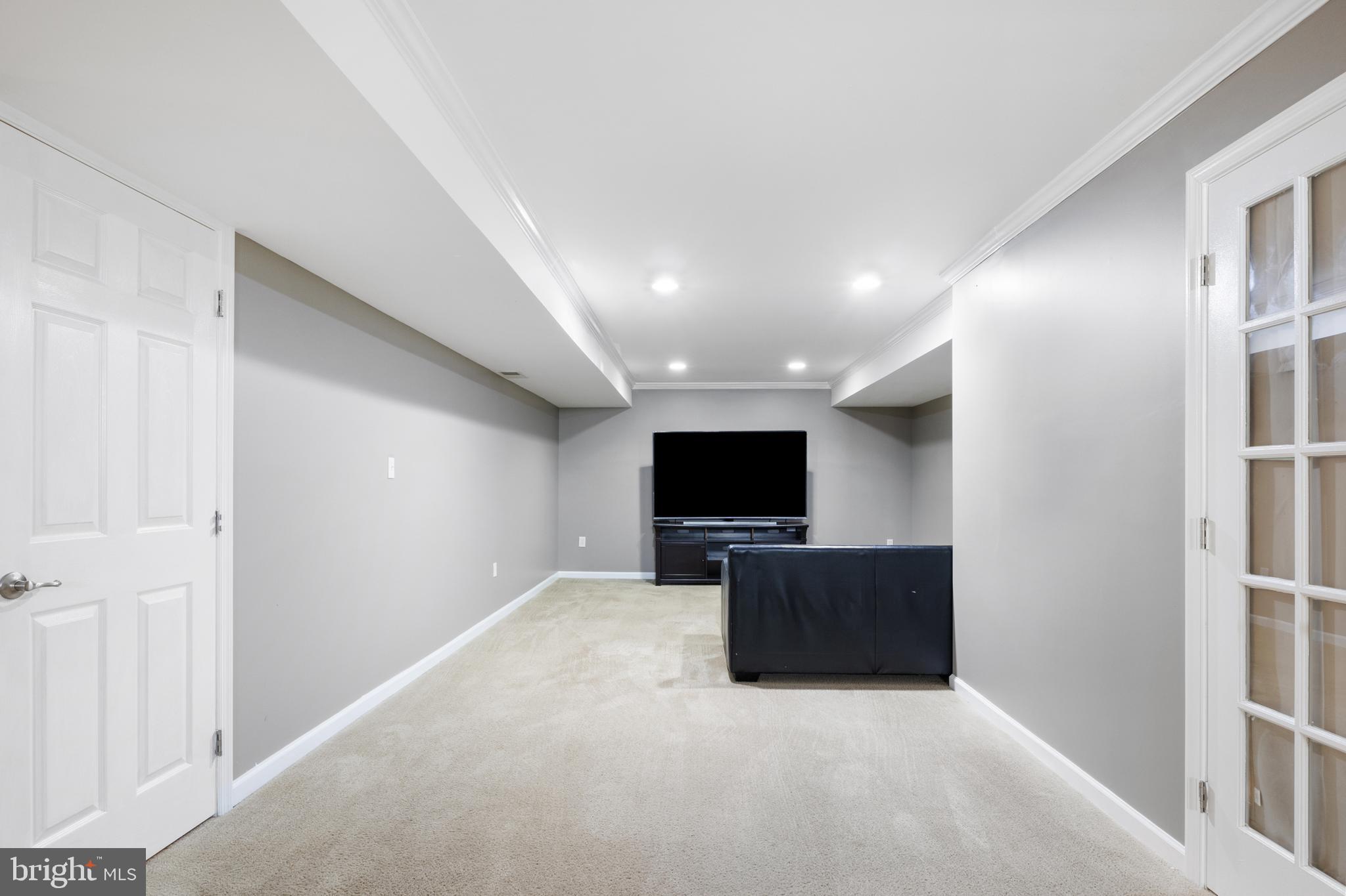 LOGANS RESERVE - Residential