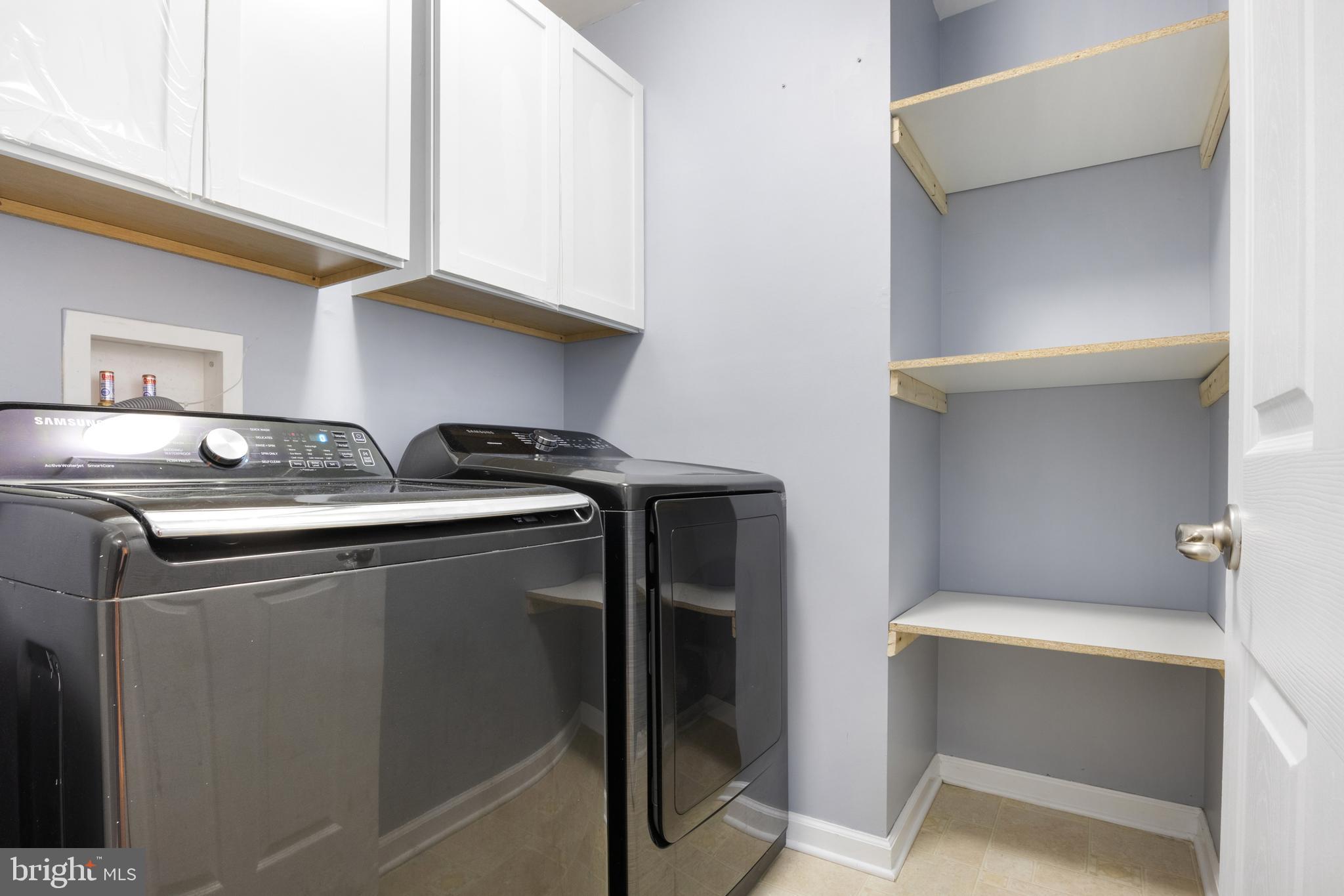 LOGANS RESERVE - Residential