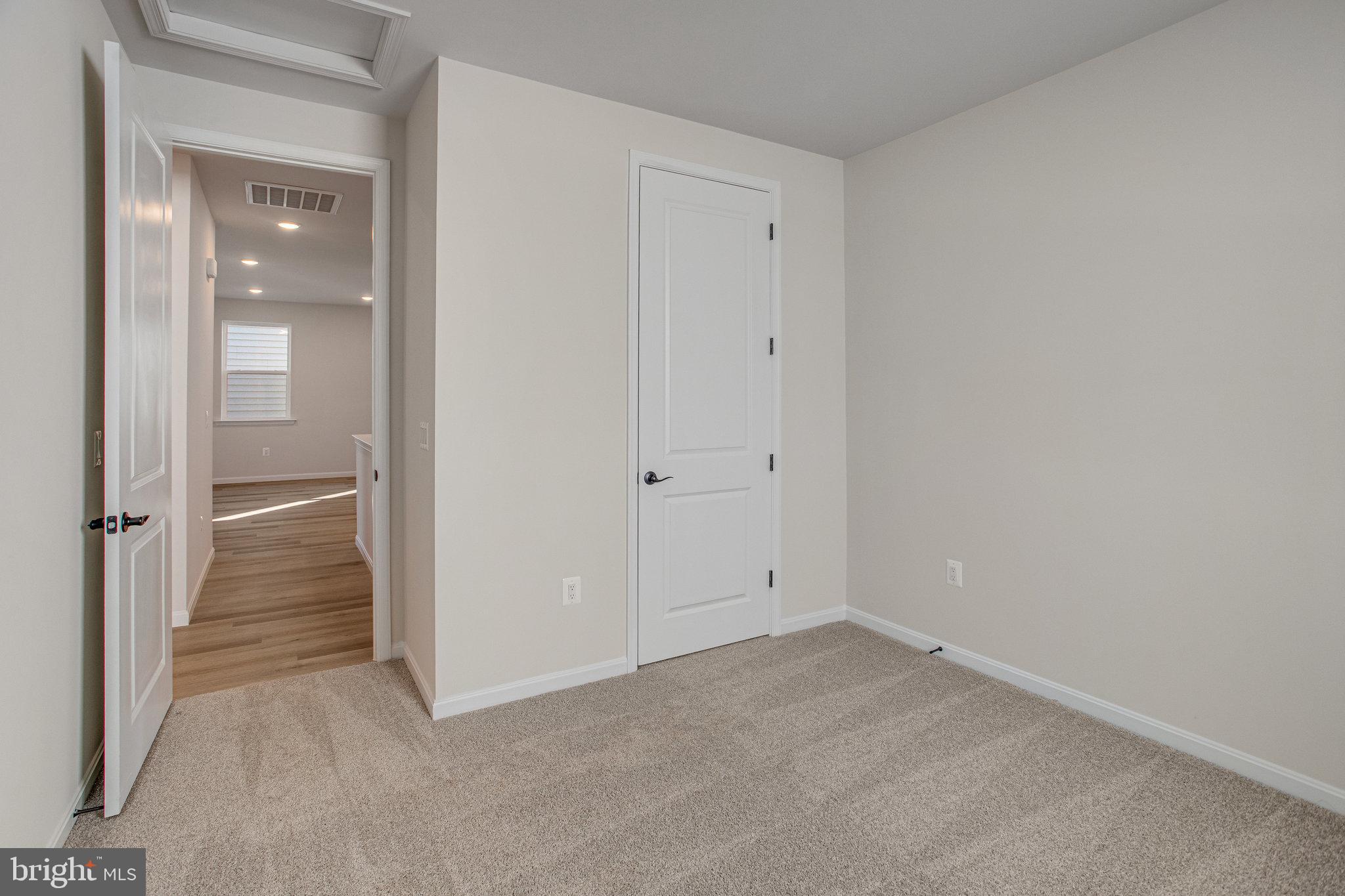 SEASONS AT ROUND MILL MEADOWS - Residential