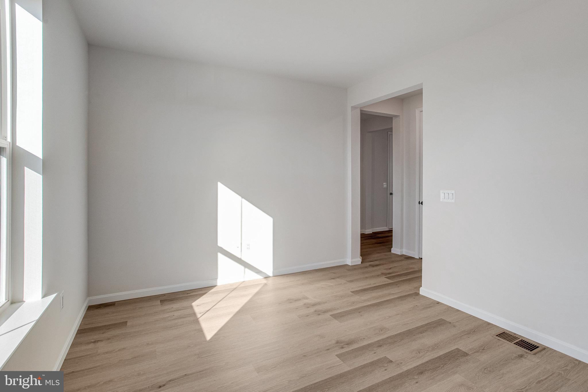 SEASONS AT ROUND MILL MEADOWS - Residential