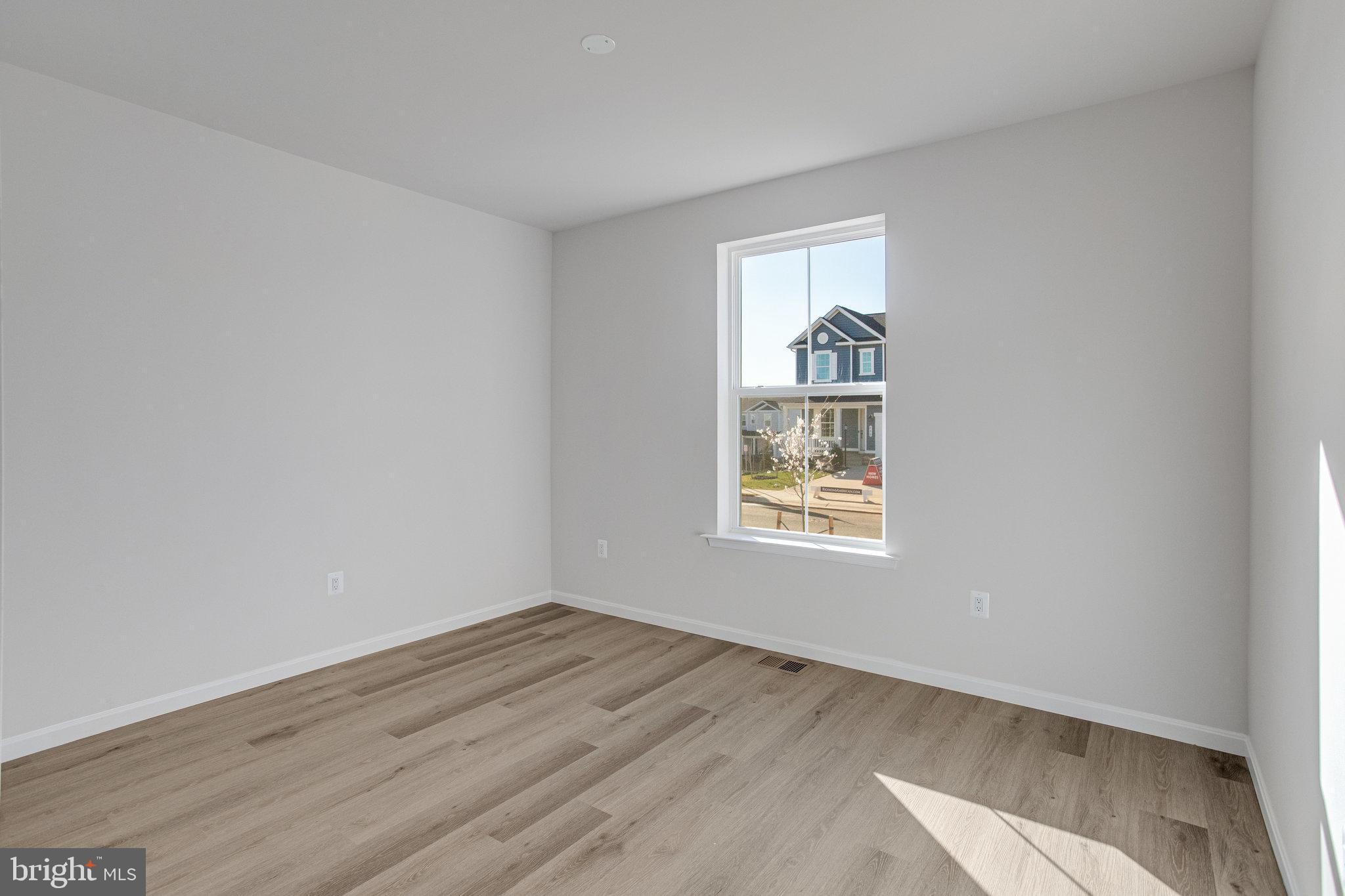 SEASONS AT ROUND MILL MEADOWS - Residential