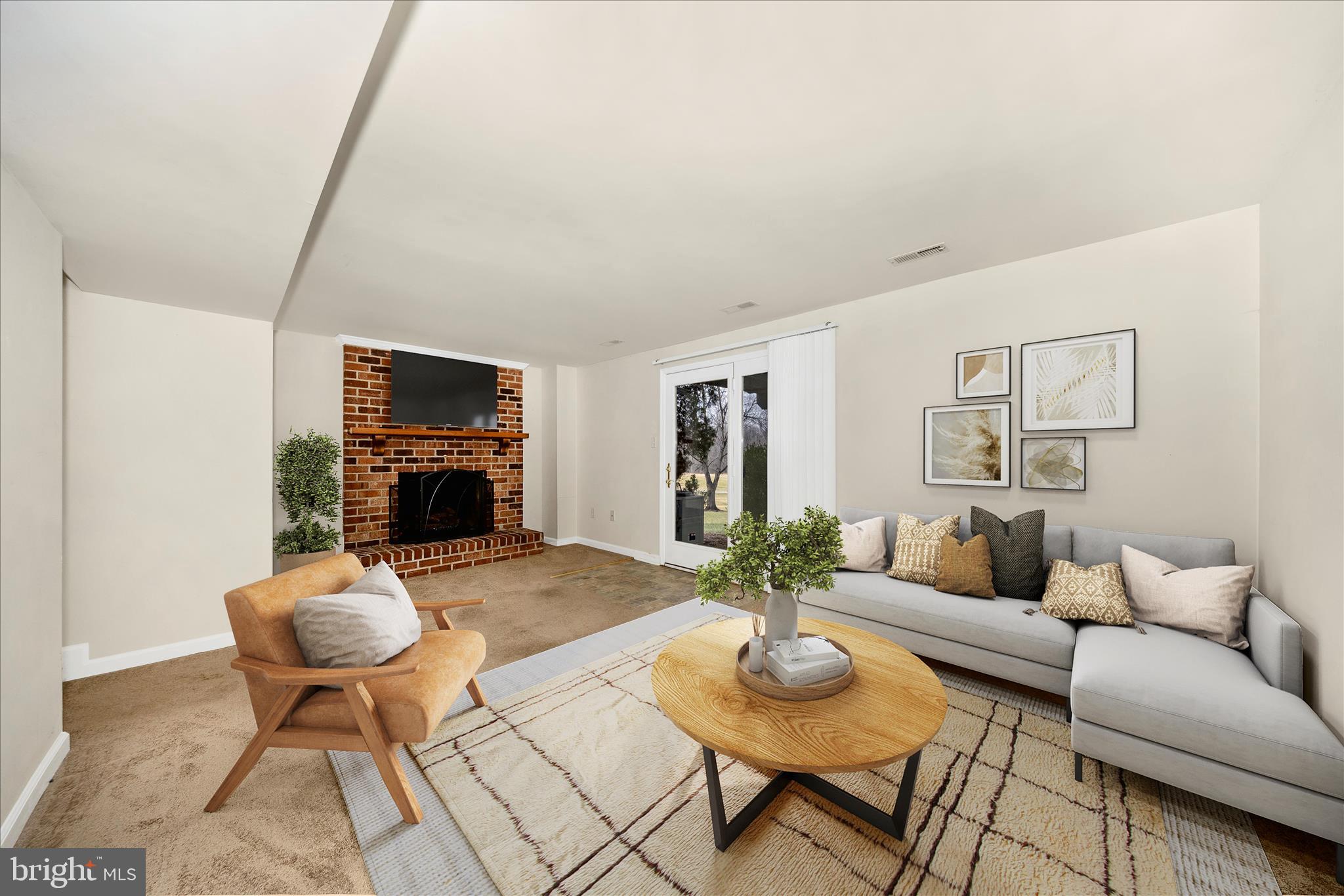 WATERSIDE - Residential Lease