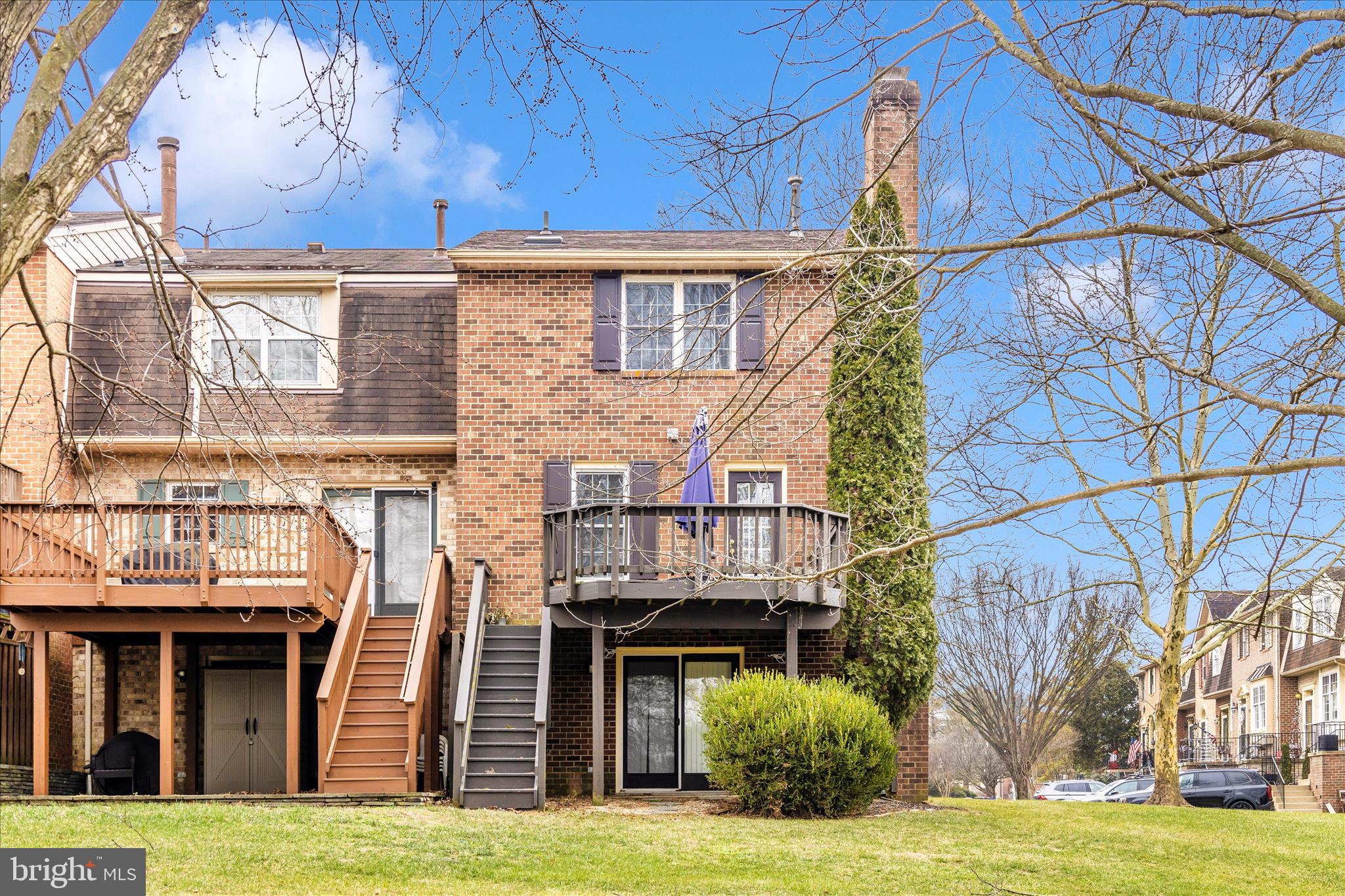 WATERSIDE - Residential Lease