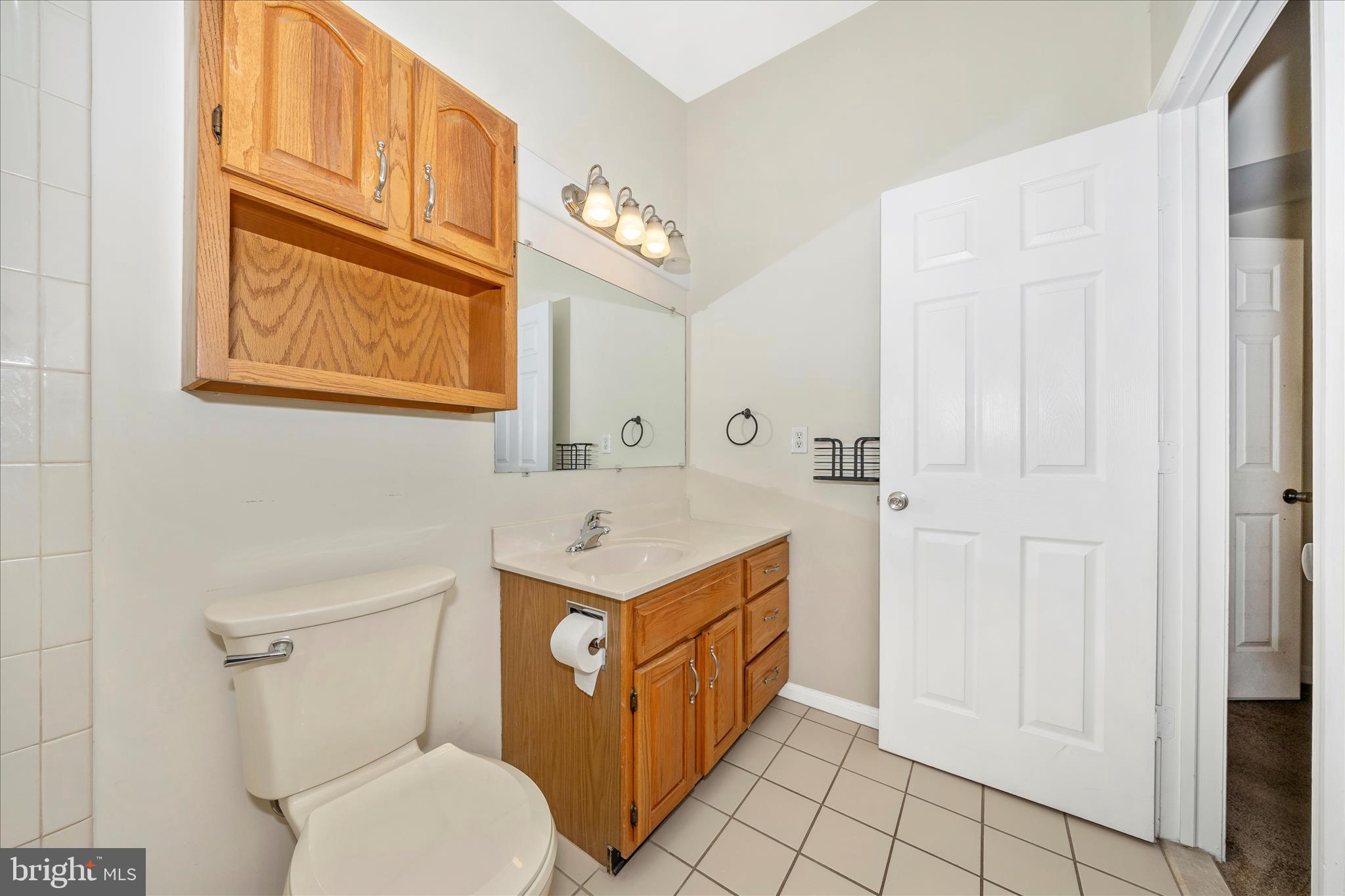 WATERSIDE - Residential Lease