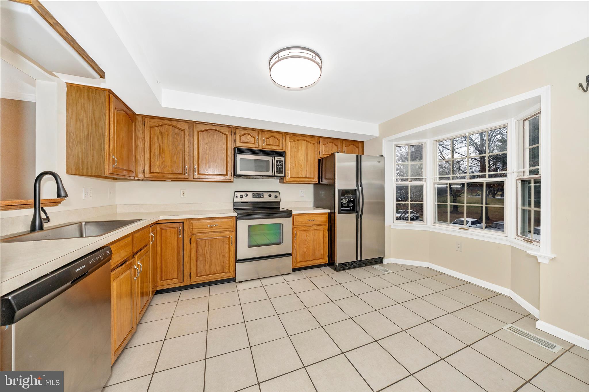 WATERSIDE - Residential Lease