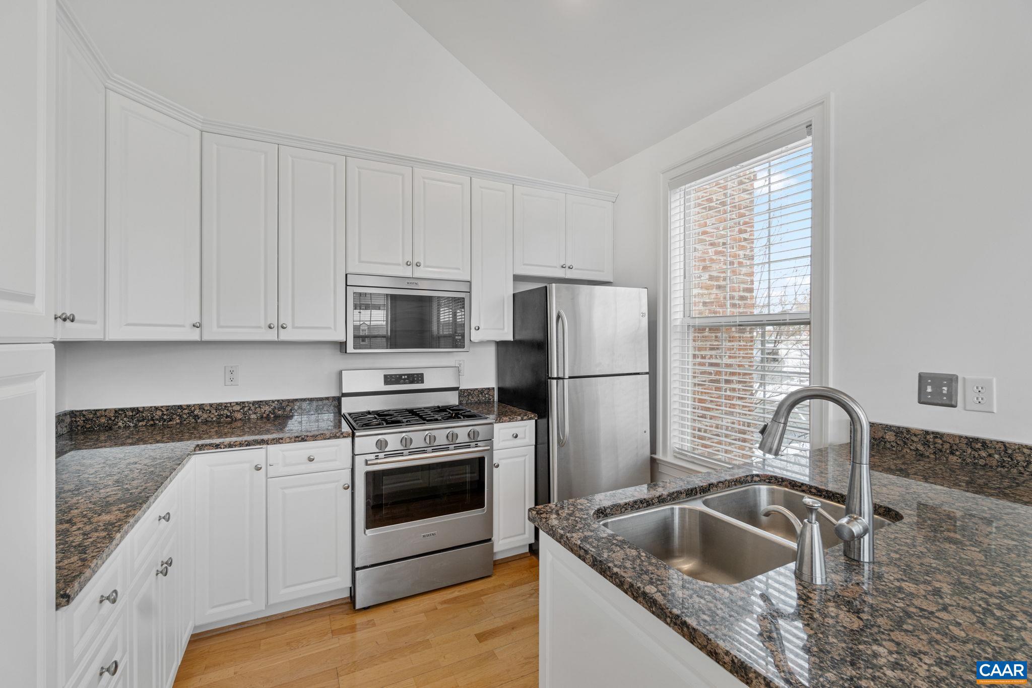 949 GLENWOOD STATION LN 202