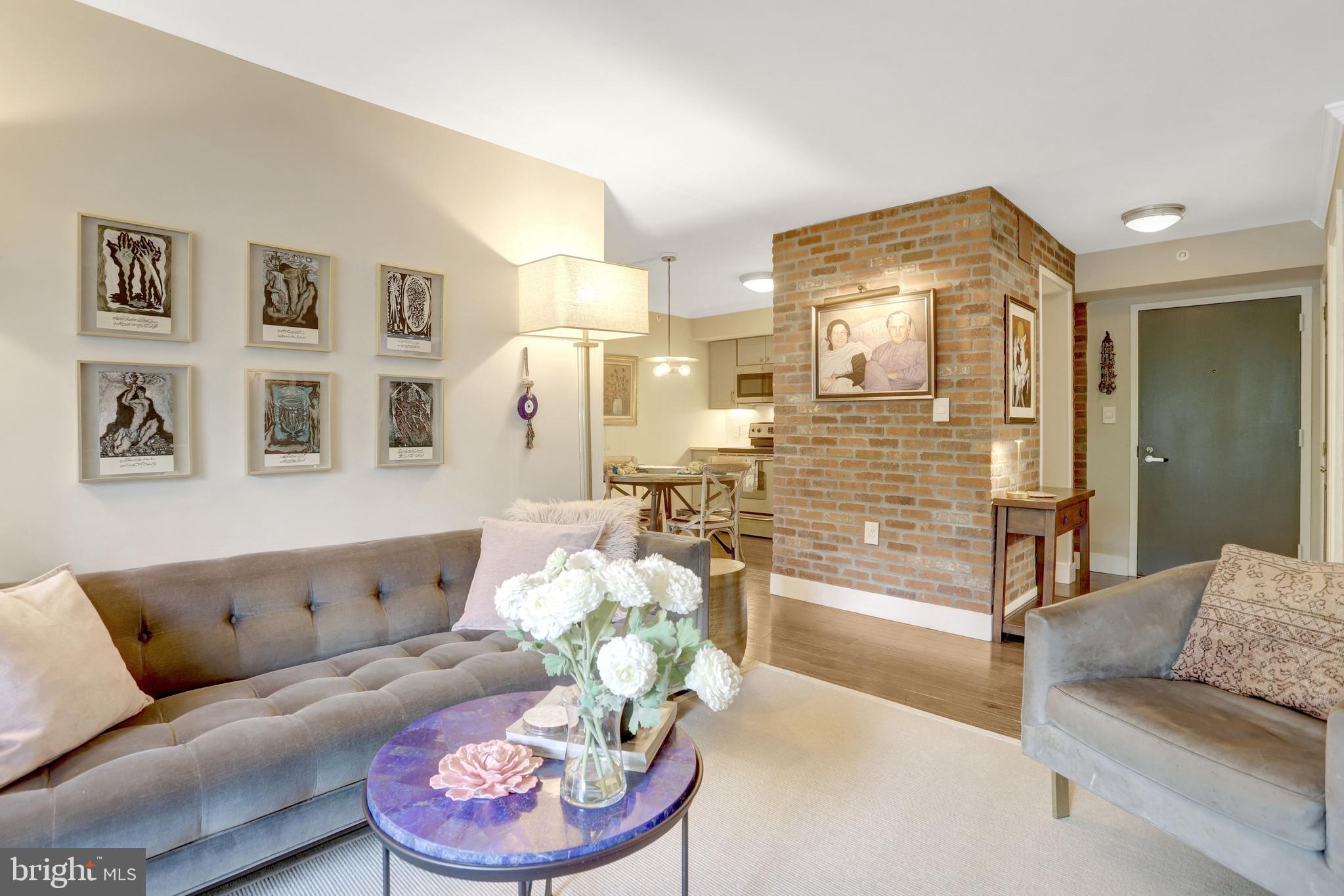 RENAISSANCE AT TYSONS - Residential