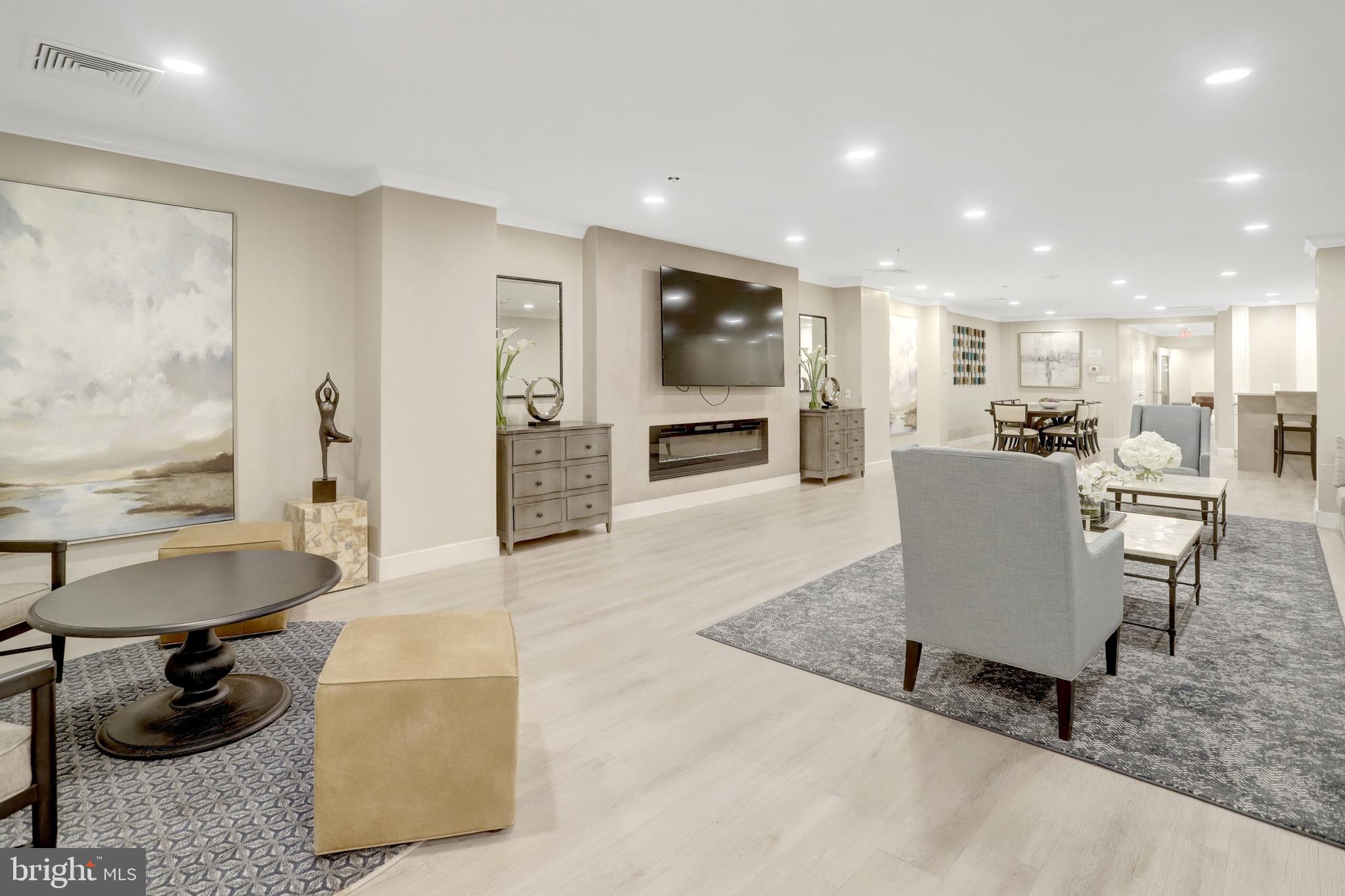 RENAISSANCE AT TYSONS - Residential