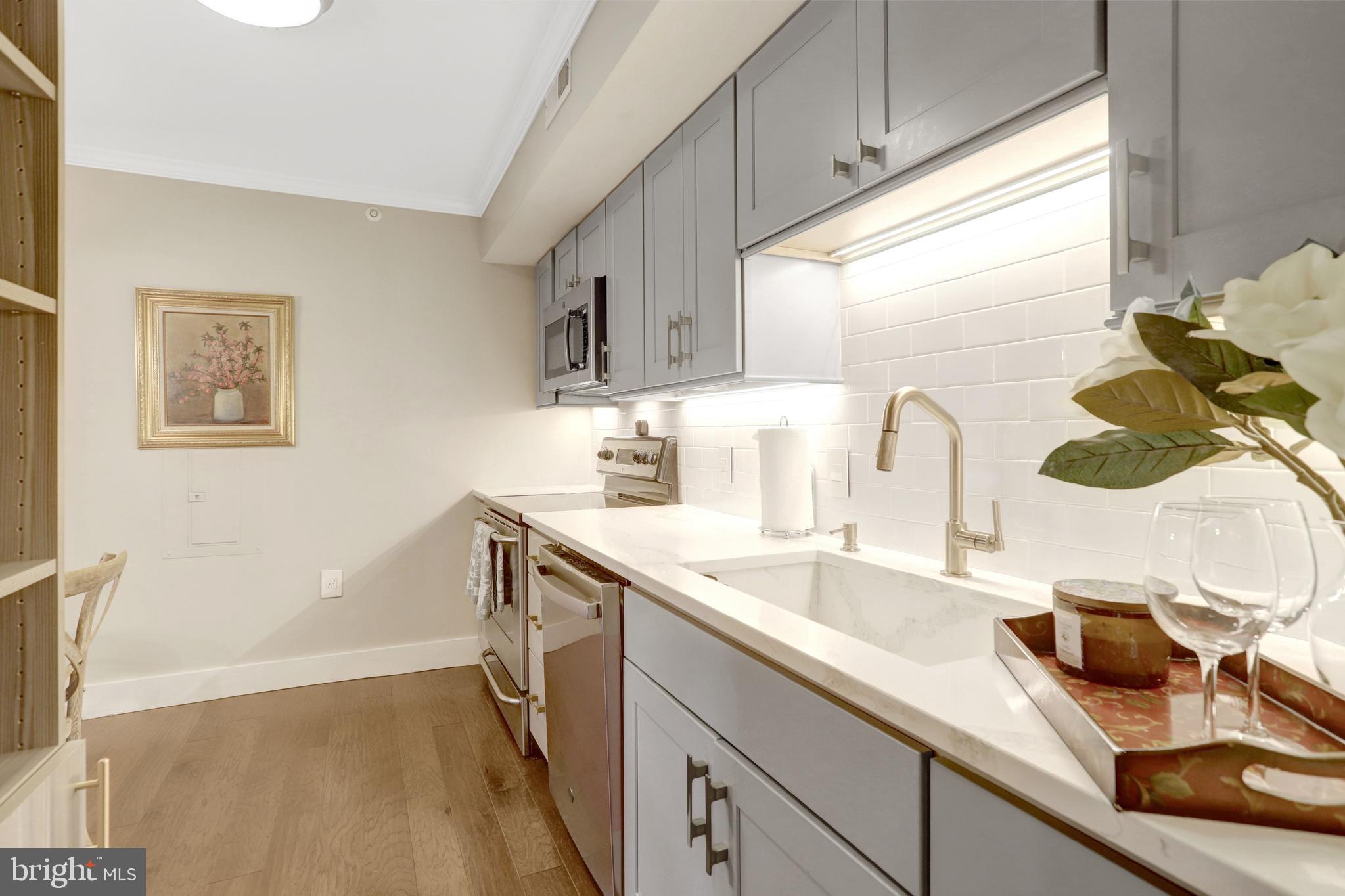 RENAISSANCE AT TYSONS - Residential