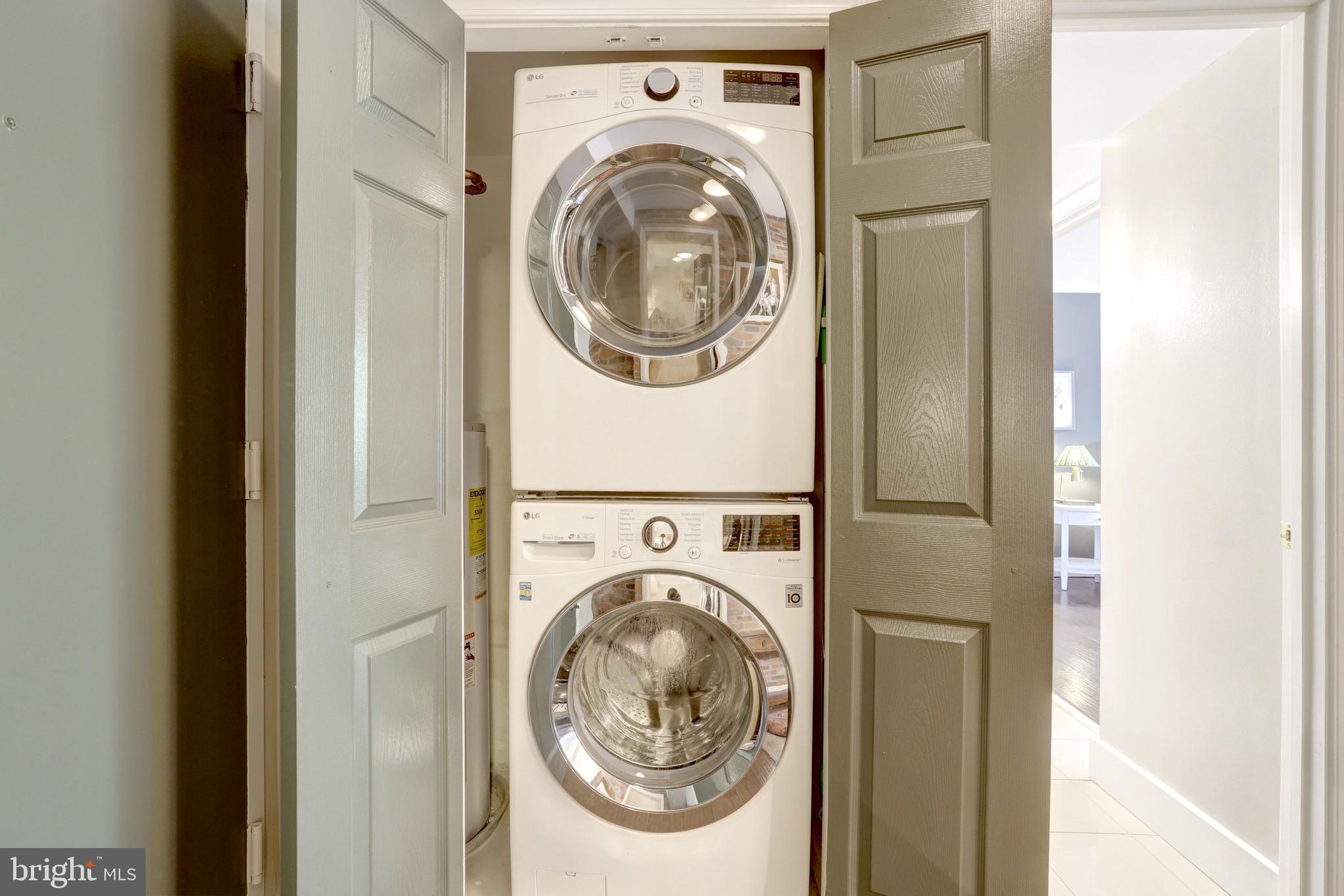 RENAISSANCE AT TYSONS - Residential