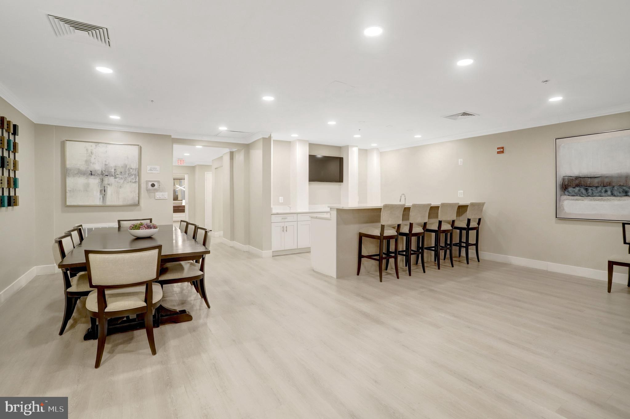 RENAISSANCE AT TYSONS - Residential
