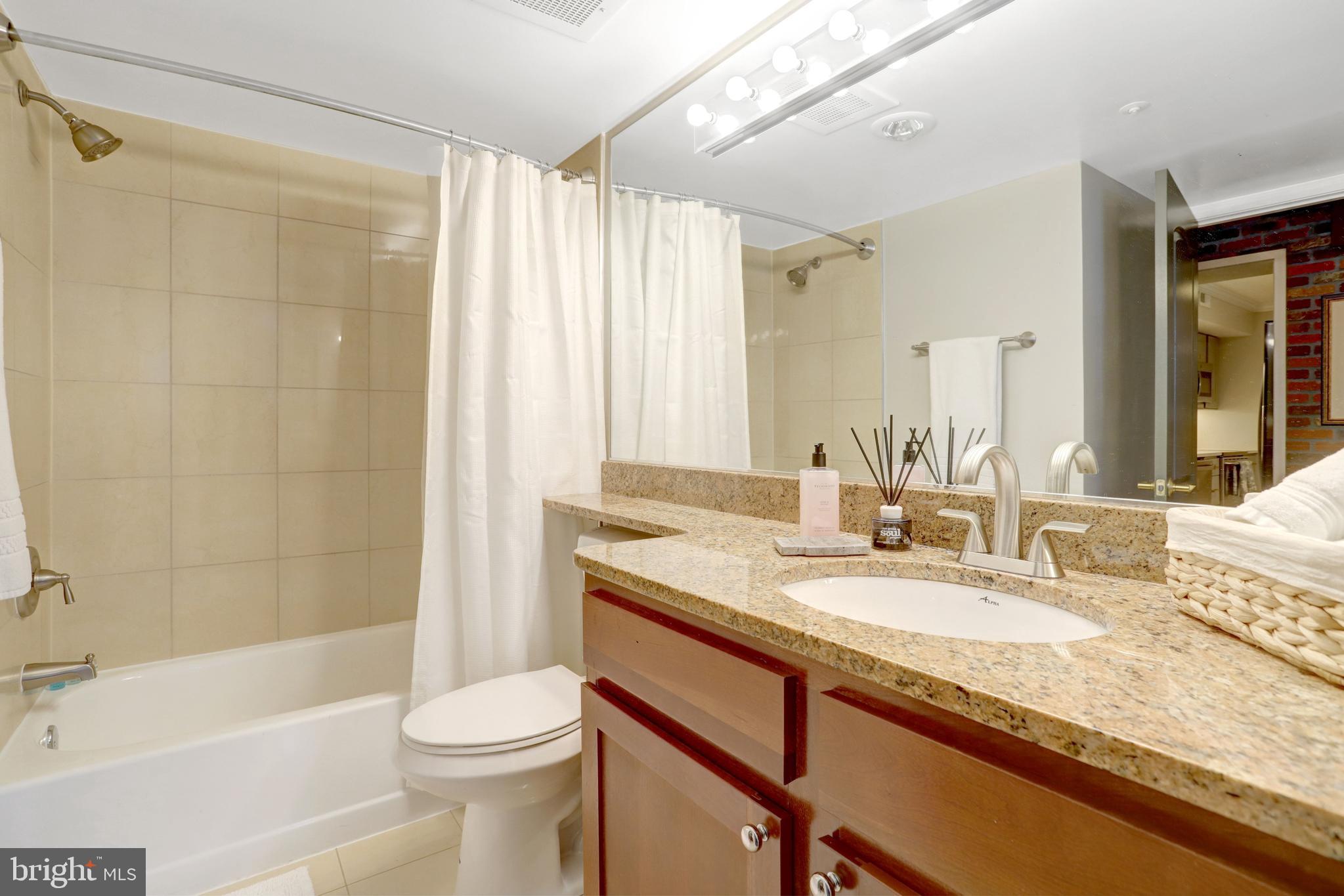 RENAISSANCE AT TYSONS - Residential