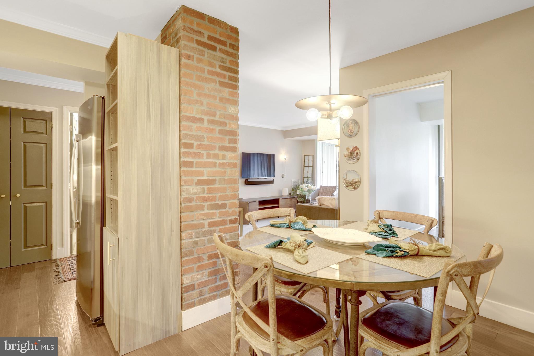 RENAISSANCE AT TYSONS - Residential