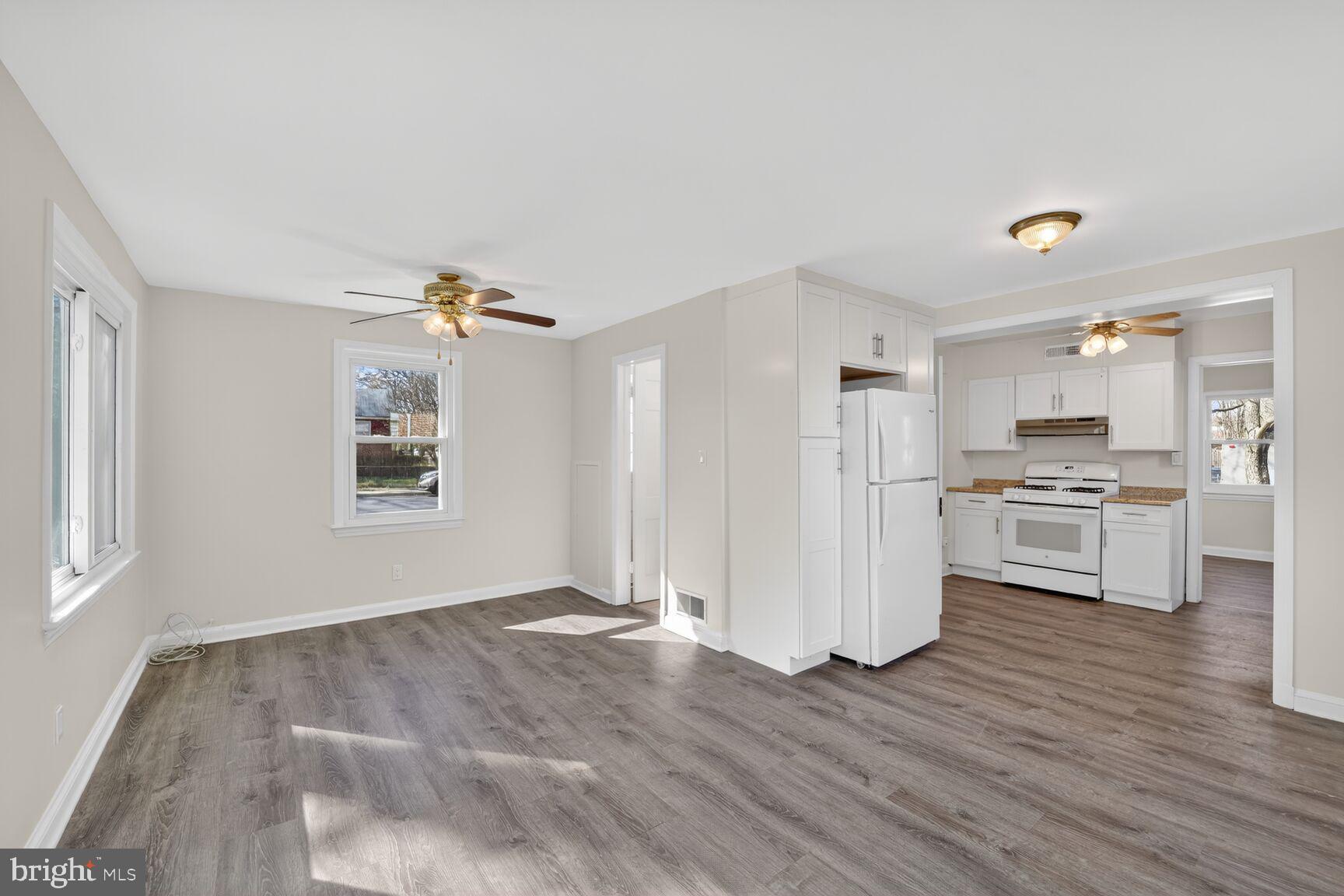 RIVERDALE PARK - Residential