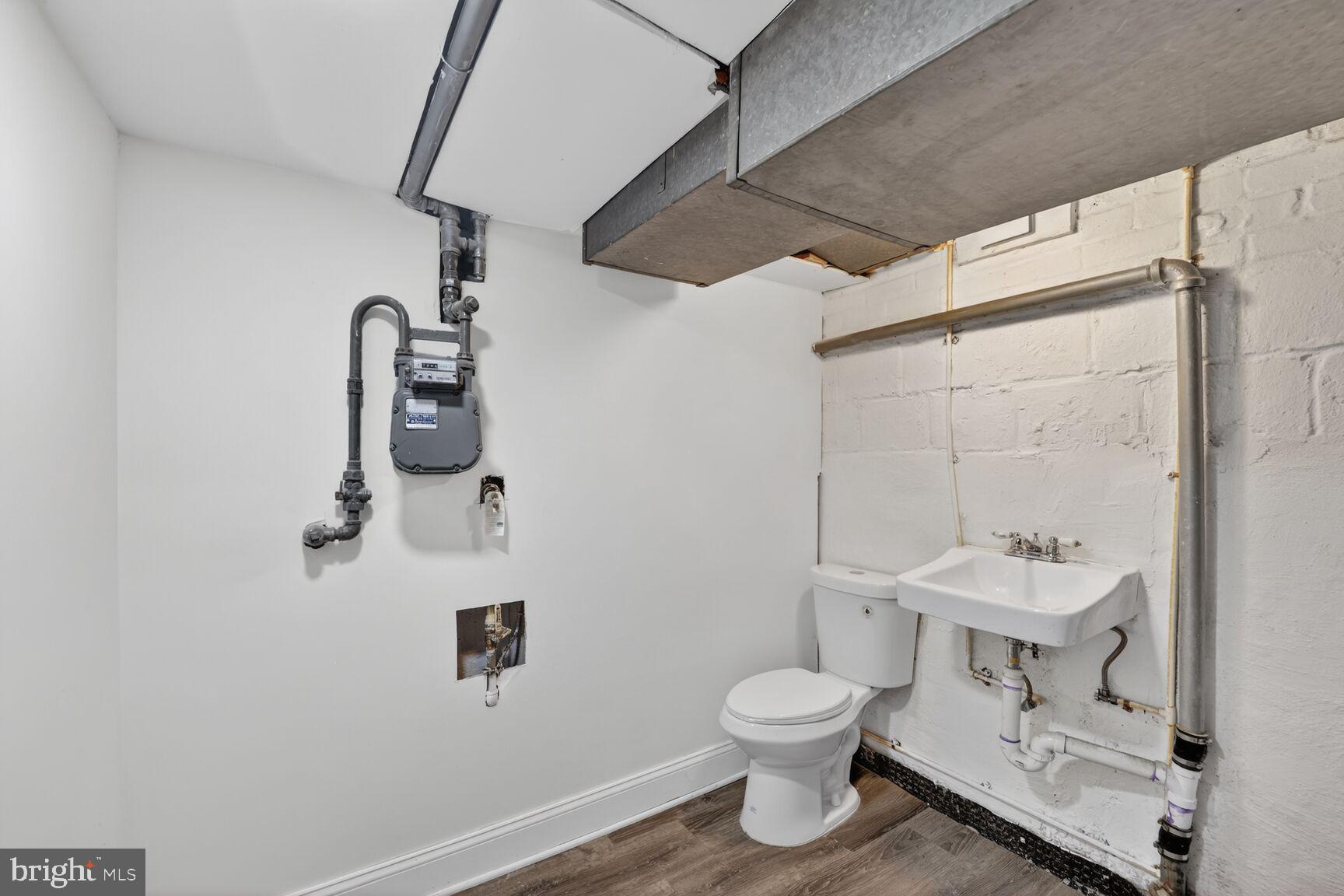 RIVERDALE PARK - Residential