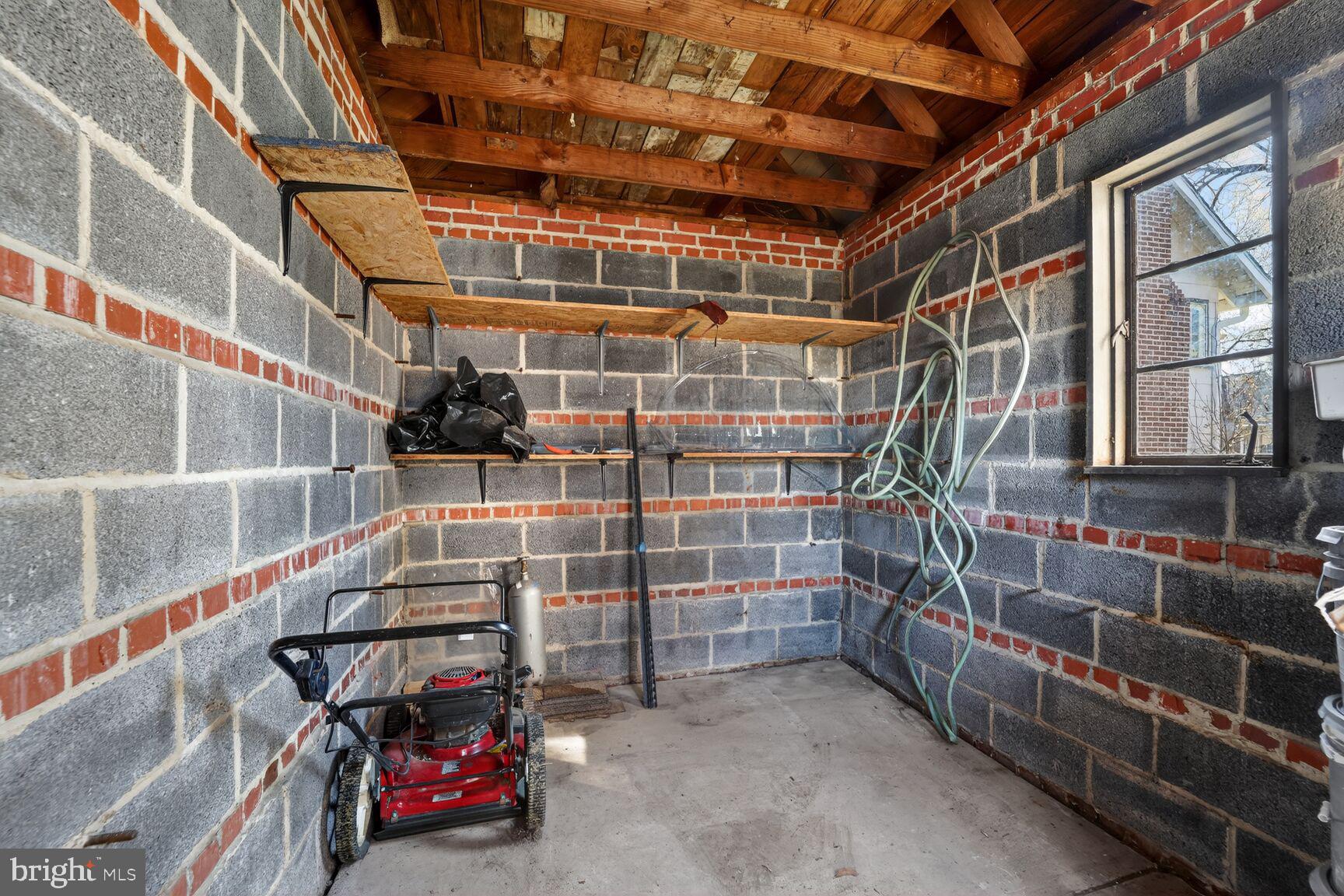 RIVERDALE PARK - Residential