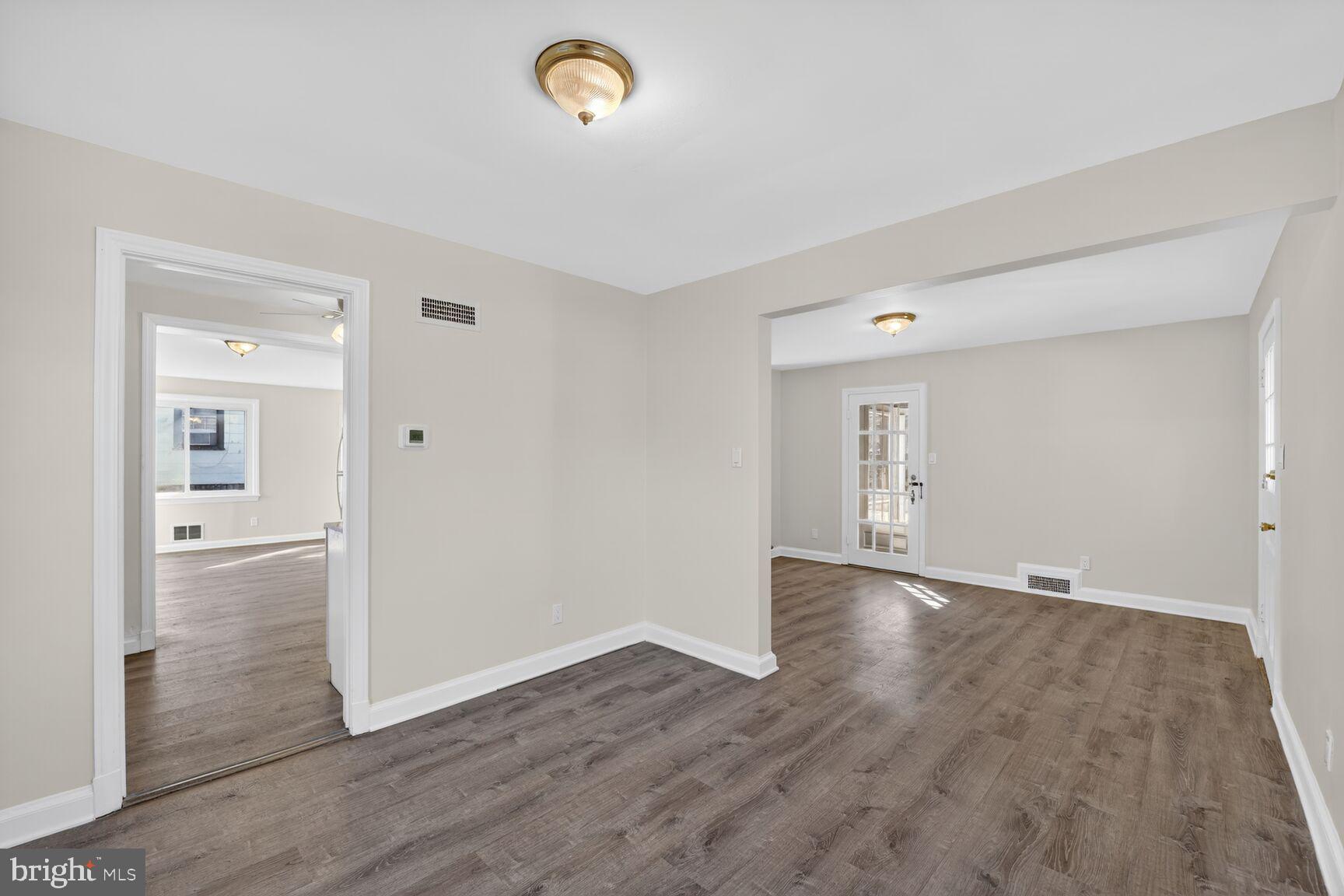 RIVERDALE PARK - Residential