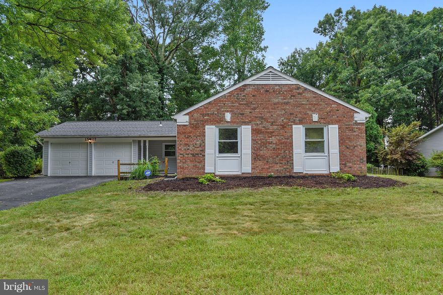 STUNNING 3BR 2BA rambler in sought after Pointer Ridge! Completely renovated this year by a professional team! This house is move-in-ready! New hardwood floors, paint, fixtures & touches throughout! Custom gourmet kitchen with new granite counters, custom cabinets & new SS appliances. Huge backyard, deck and gazebo are perfect for entertaining! Located in a quiet, sought-after neighborhood!