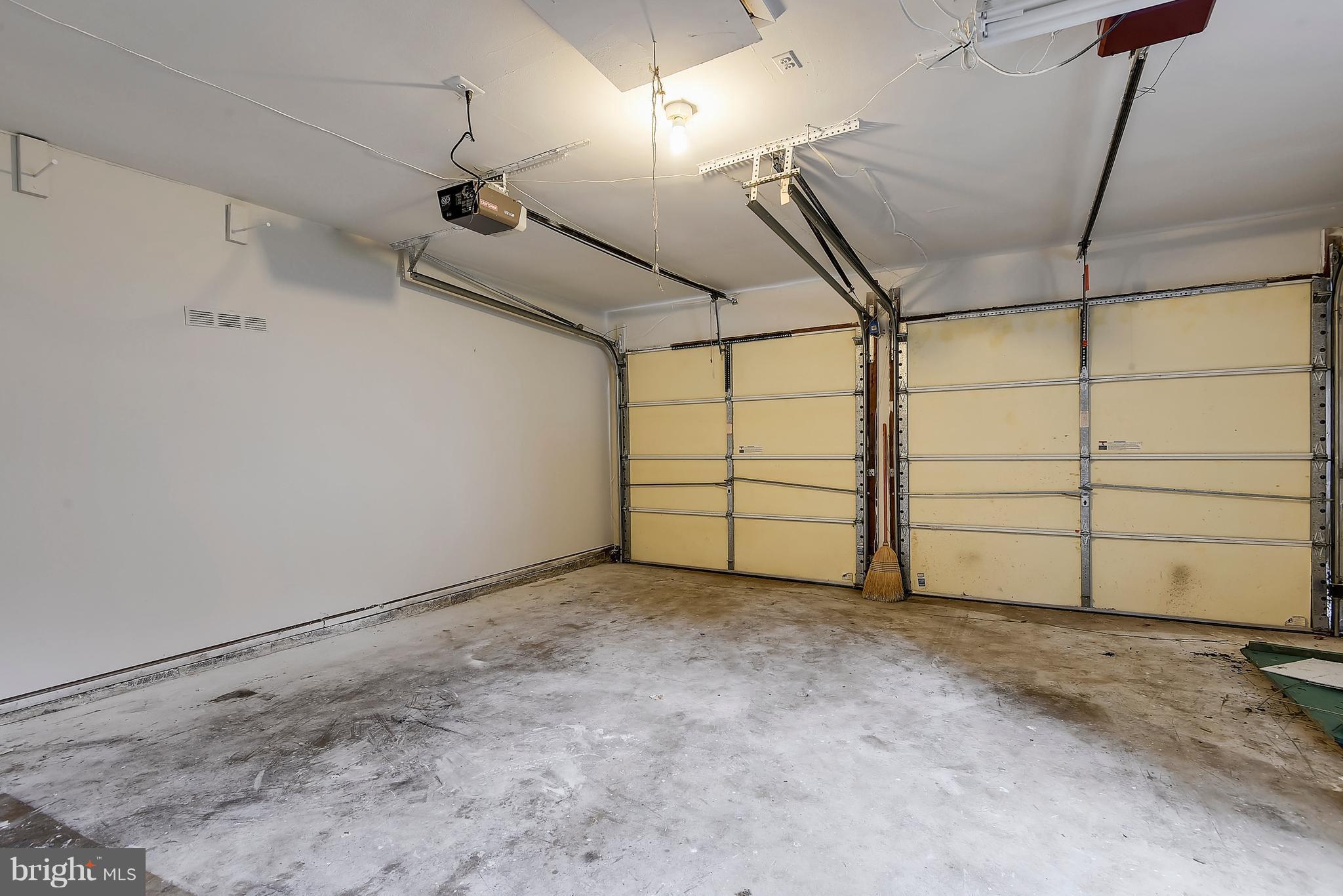 POINTER RIDGE - Residential