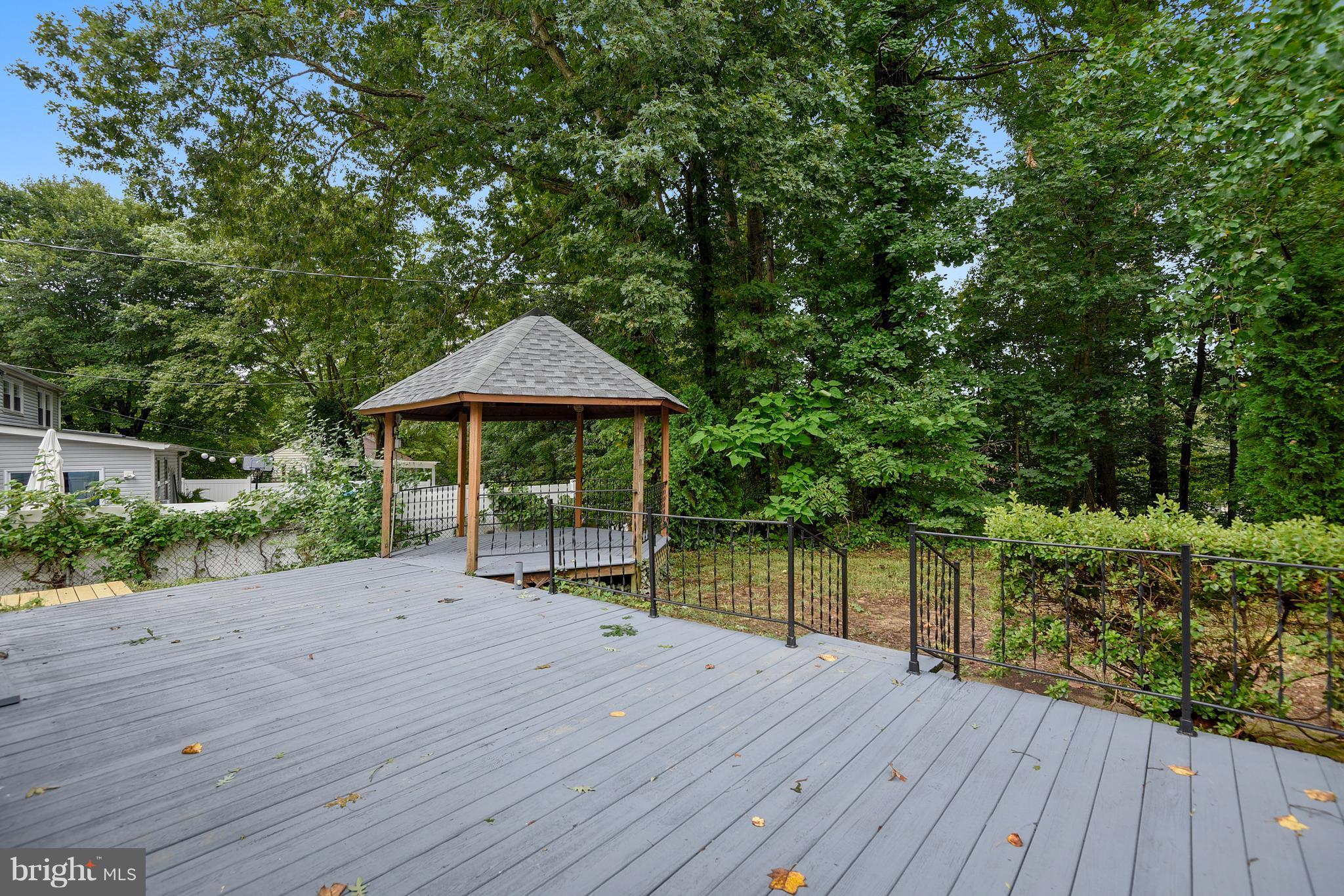 POINTER RIDGE - Residential