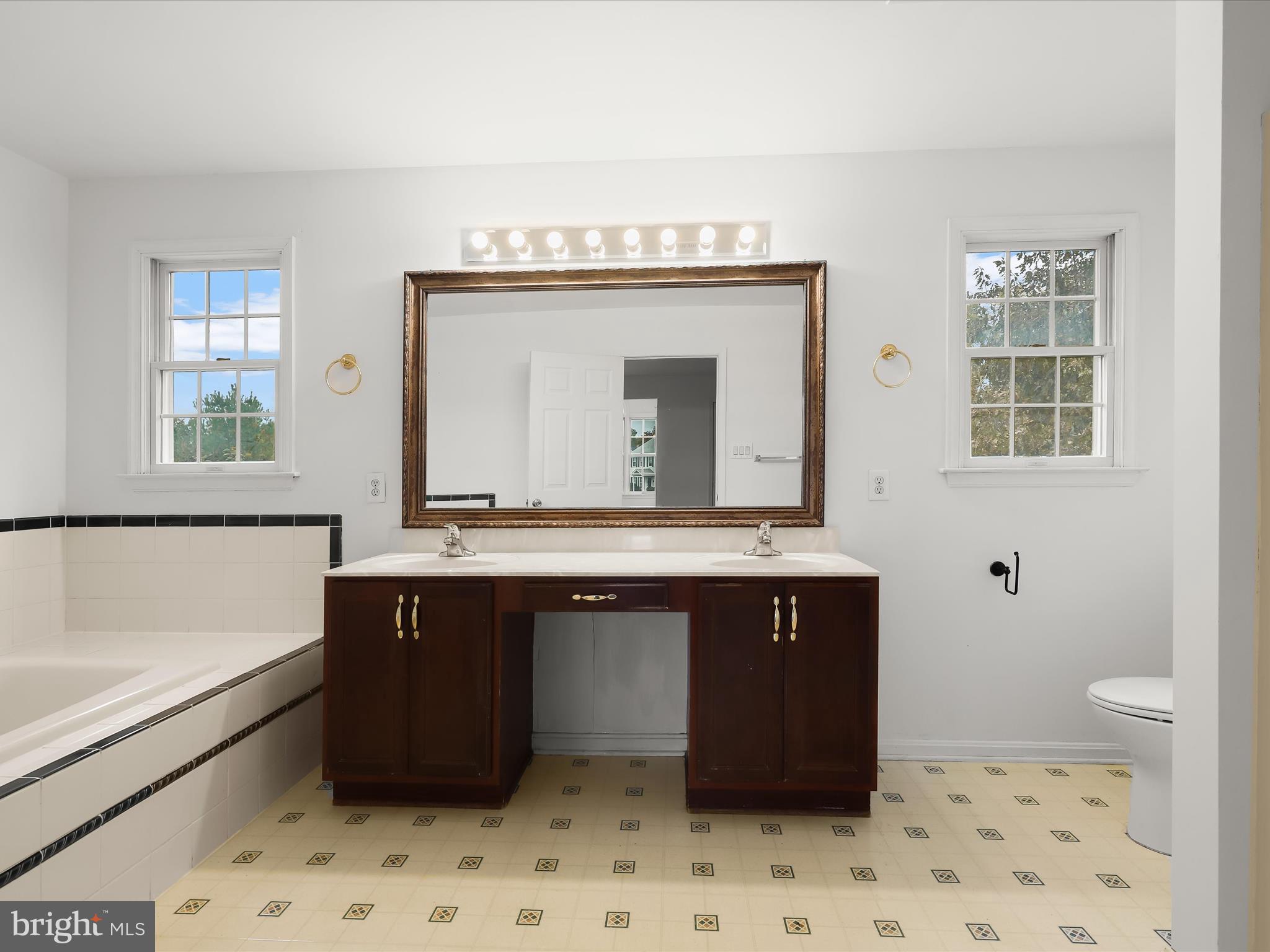 BENNETT ESTATES - Residential