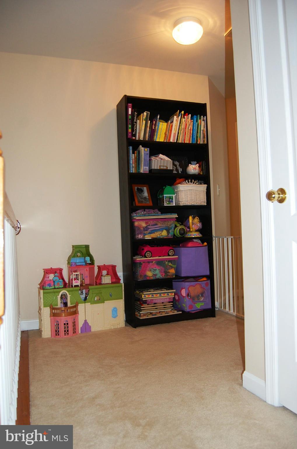 STONE SPRINGS CONDOMINIUMS - Residential