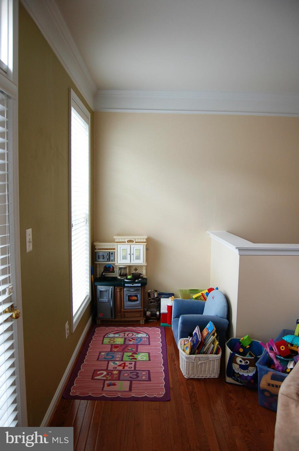 STONE SPRINGS CONDOMINIUMS - Residential