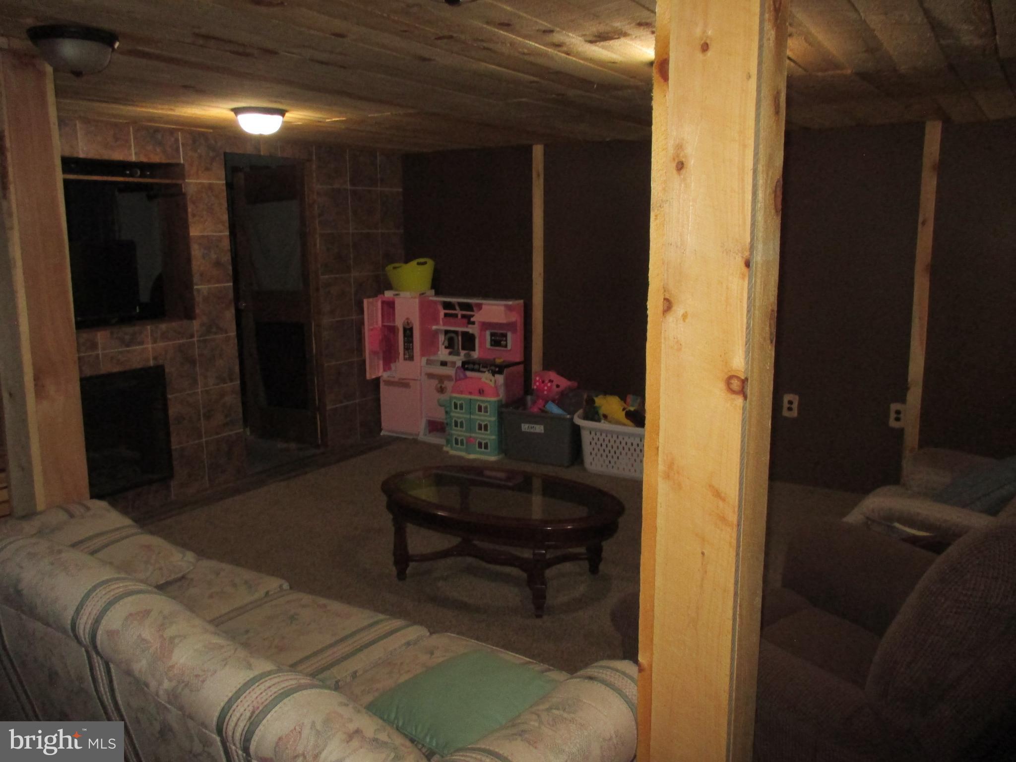 WINDOVER HILLS - Residential