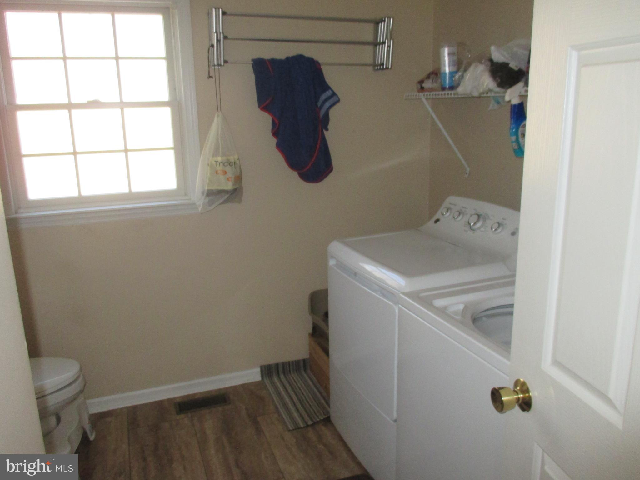 WINDOVER HILLS - Residential