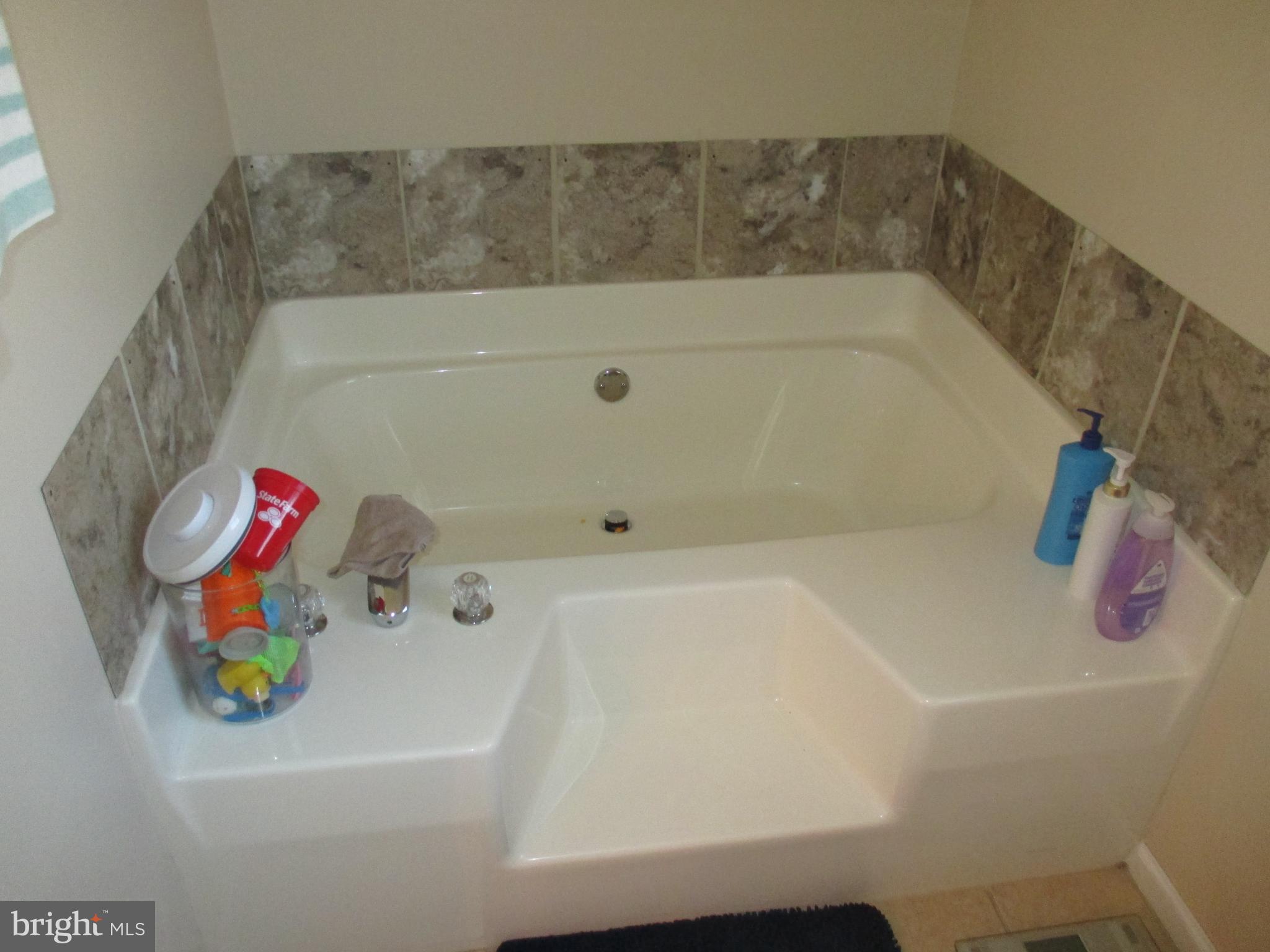 WINDOVER HILLS - Residential